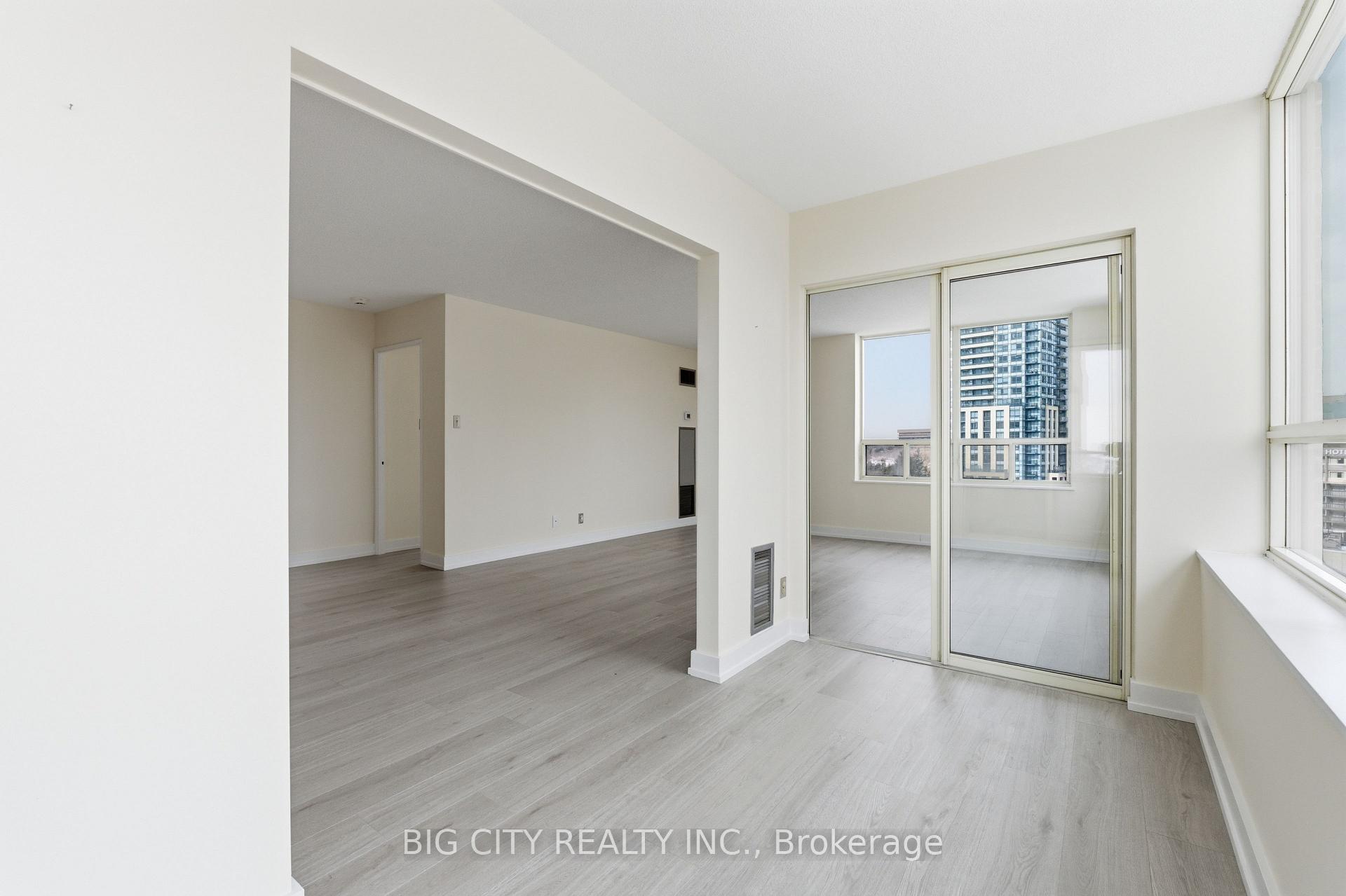 Photo 4 of 215 Wynford Dr, Unit 1006