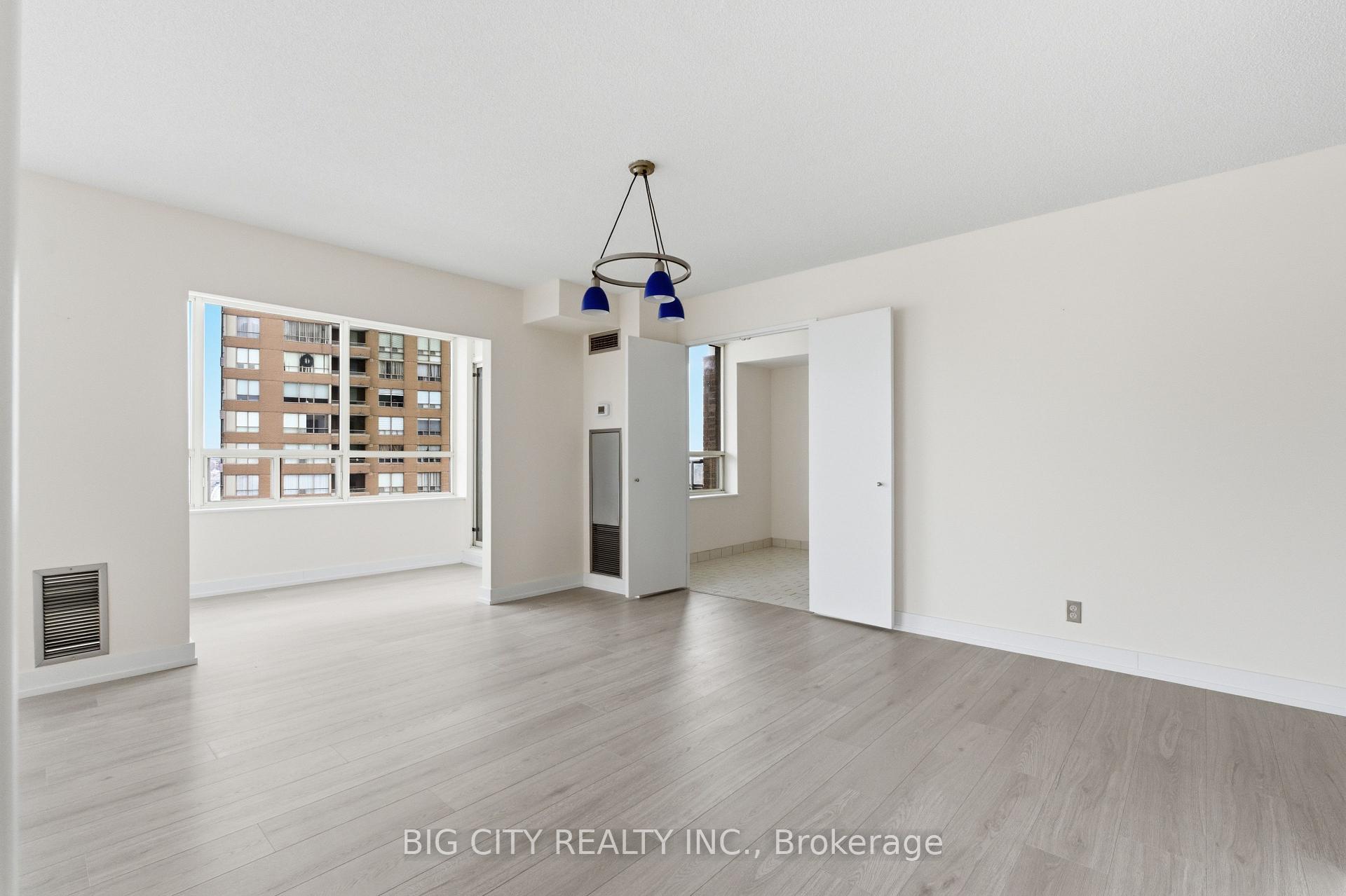 Photo 5 of 215 Wynford Dr, Unit 1006