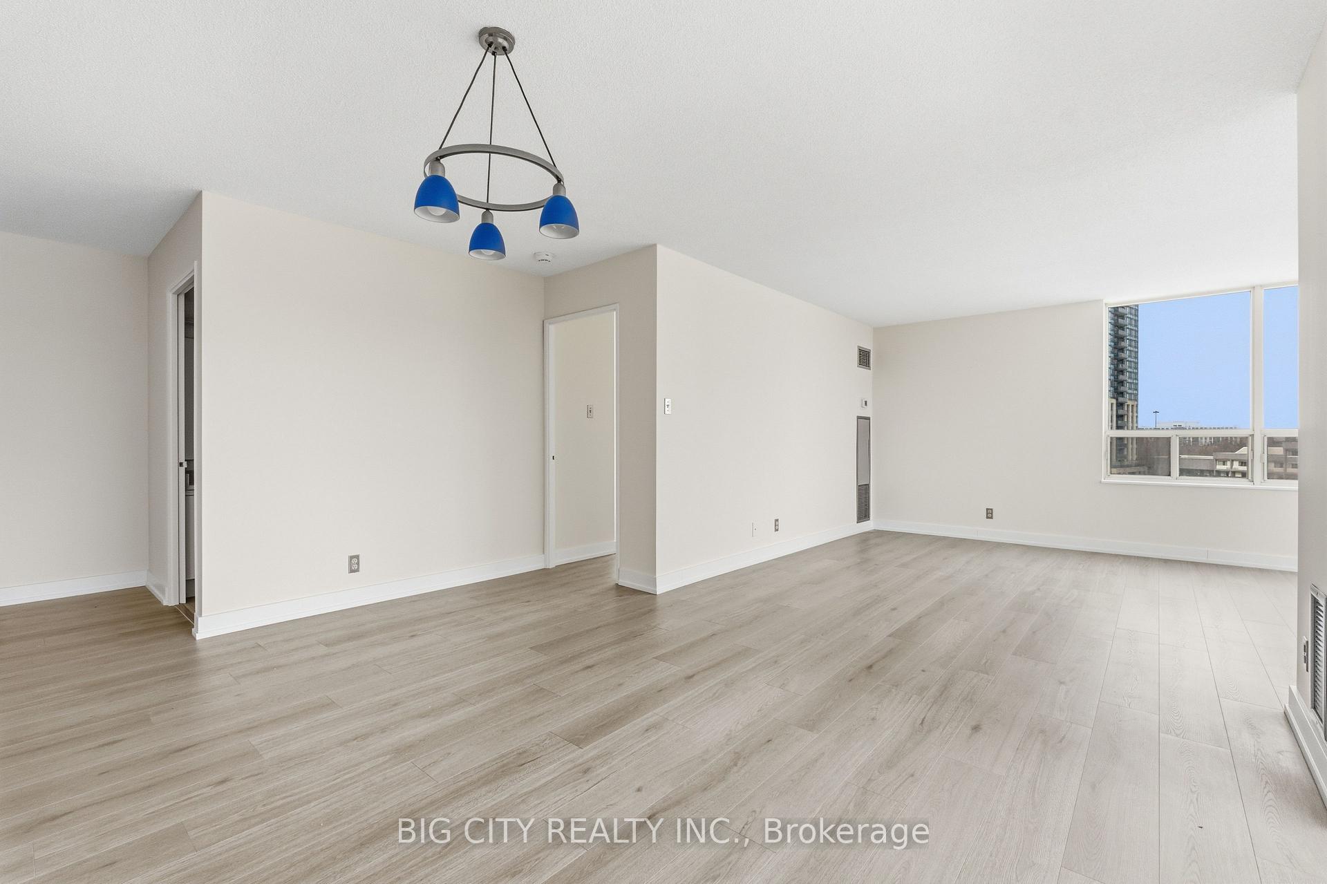 Photo 7 of 215 Wynford Dr, Unit 1006