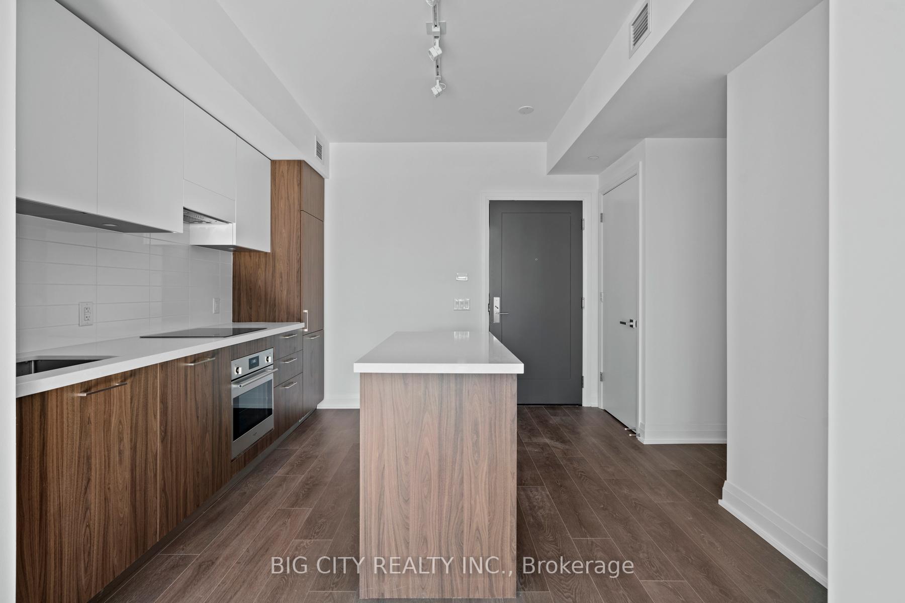 Photo 4 of 33 Frederick Todd Way, Unit 1005
