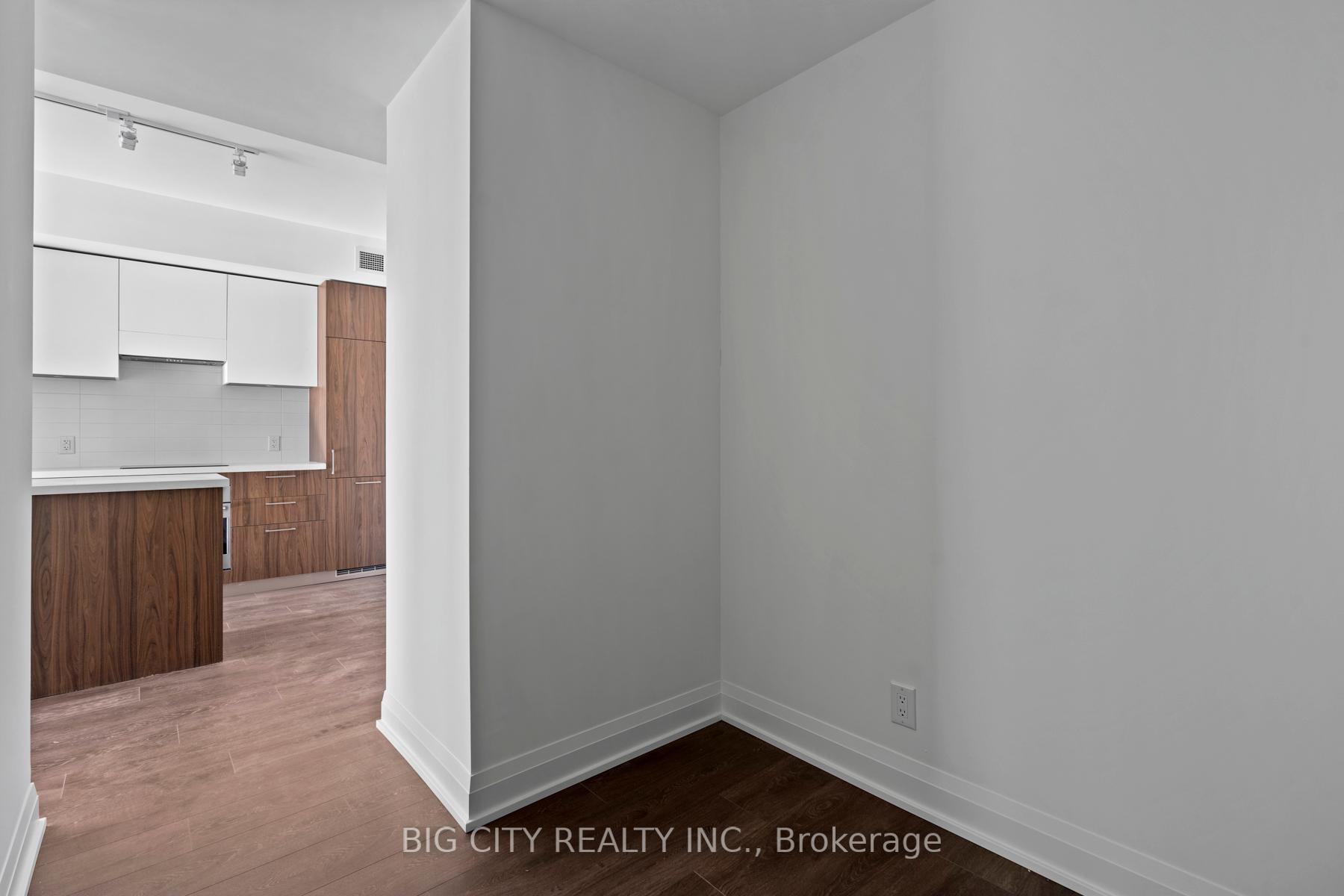 Photo 18 of 33 Frederick Todd Way, Unit 1005