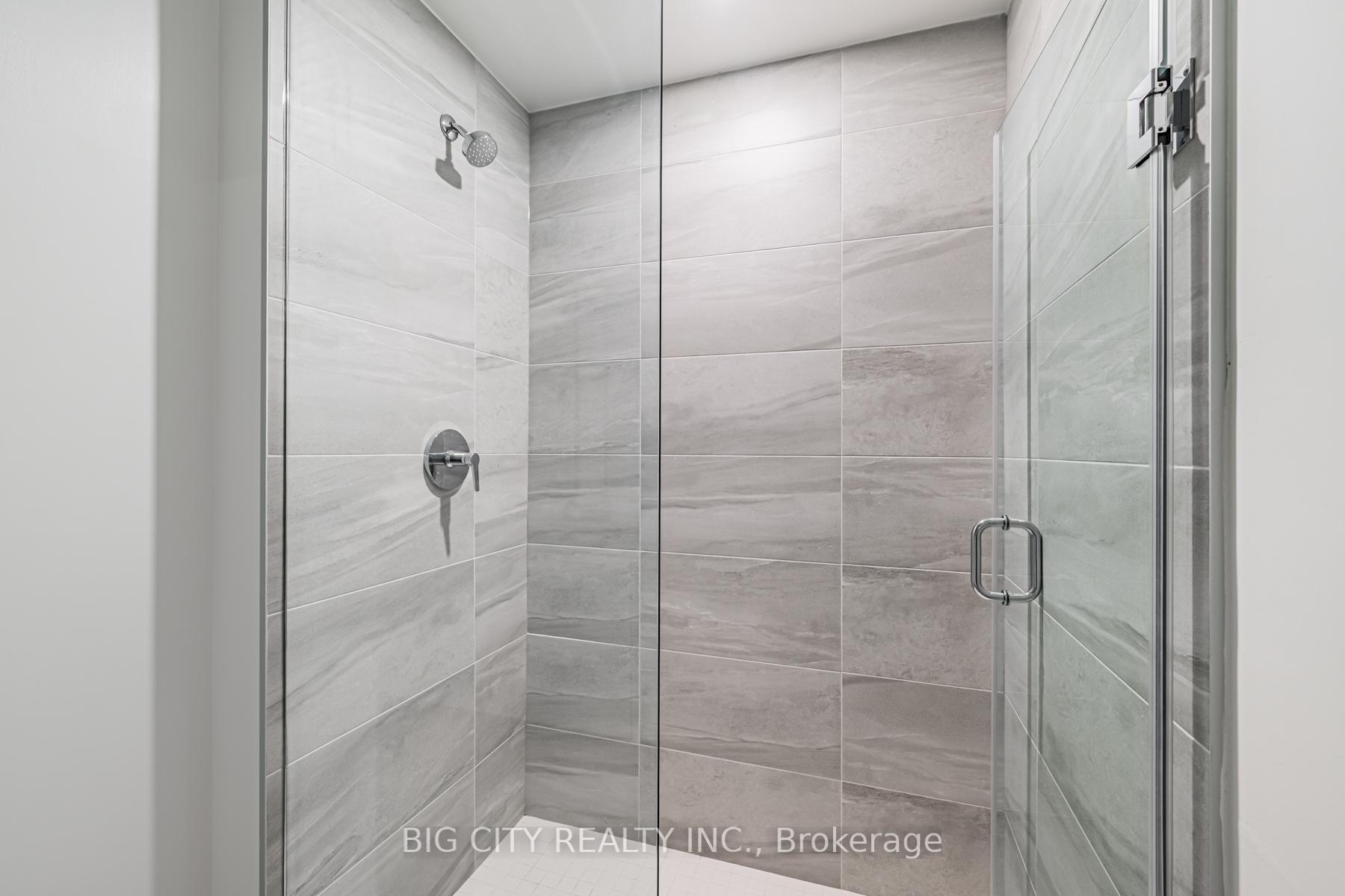 Photo 30 of 36 Brentcliffe Rd, Unit 816
