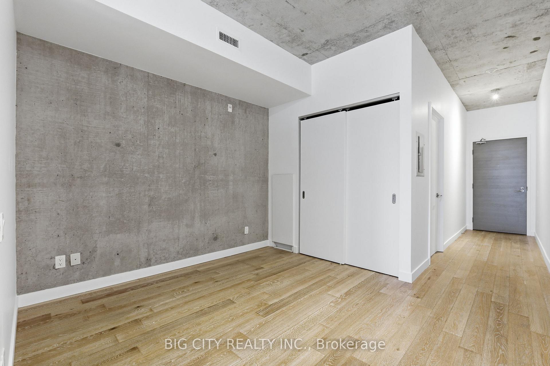 Photo 7 of 25 Stafford St, Unit 502