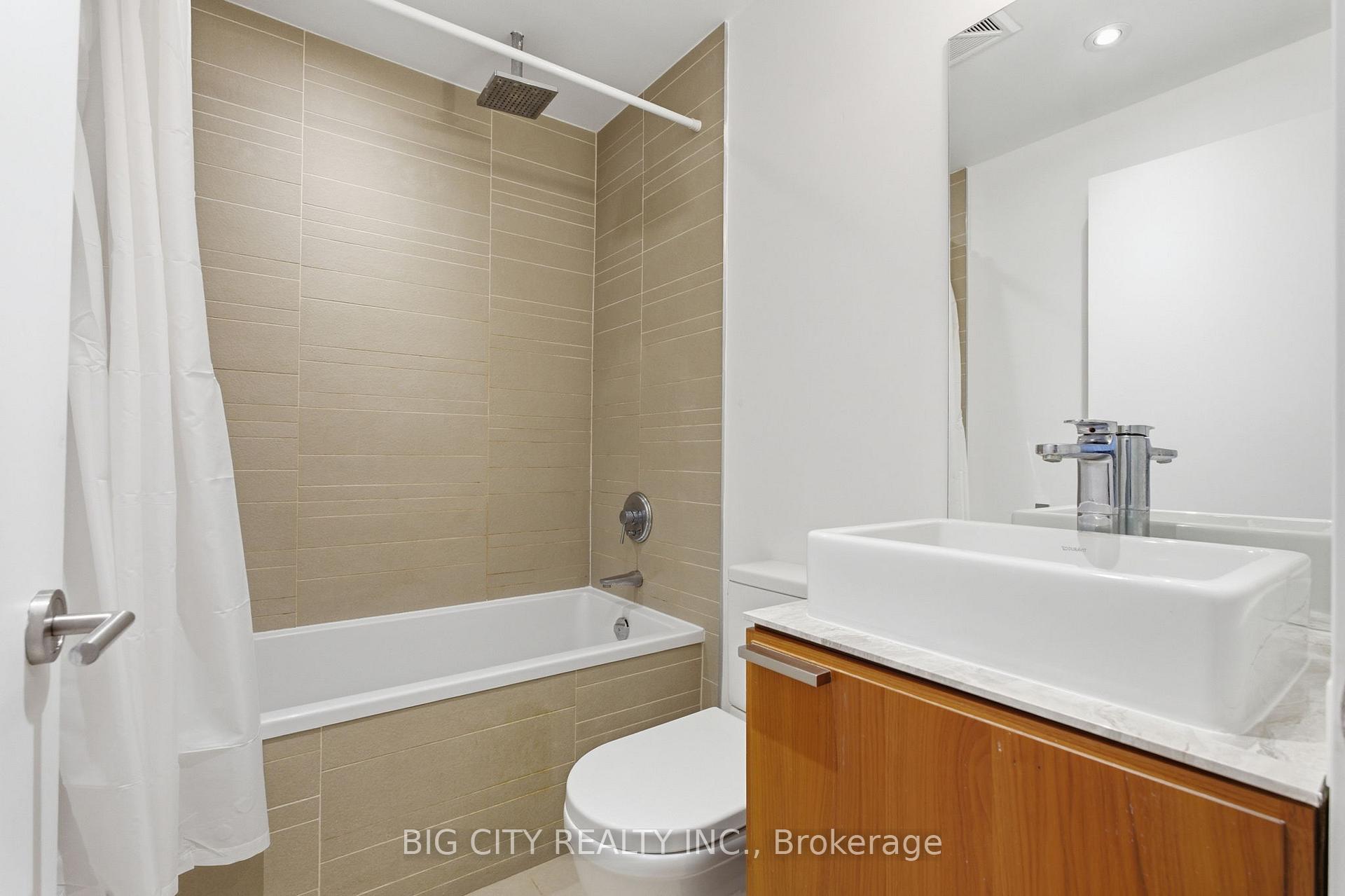 Photo 23 of 25 Stafford St, Unit 502