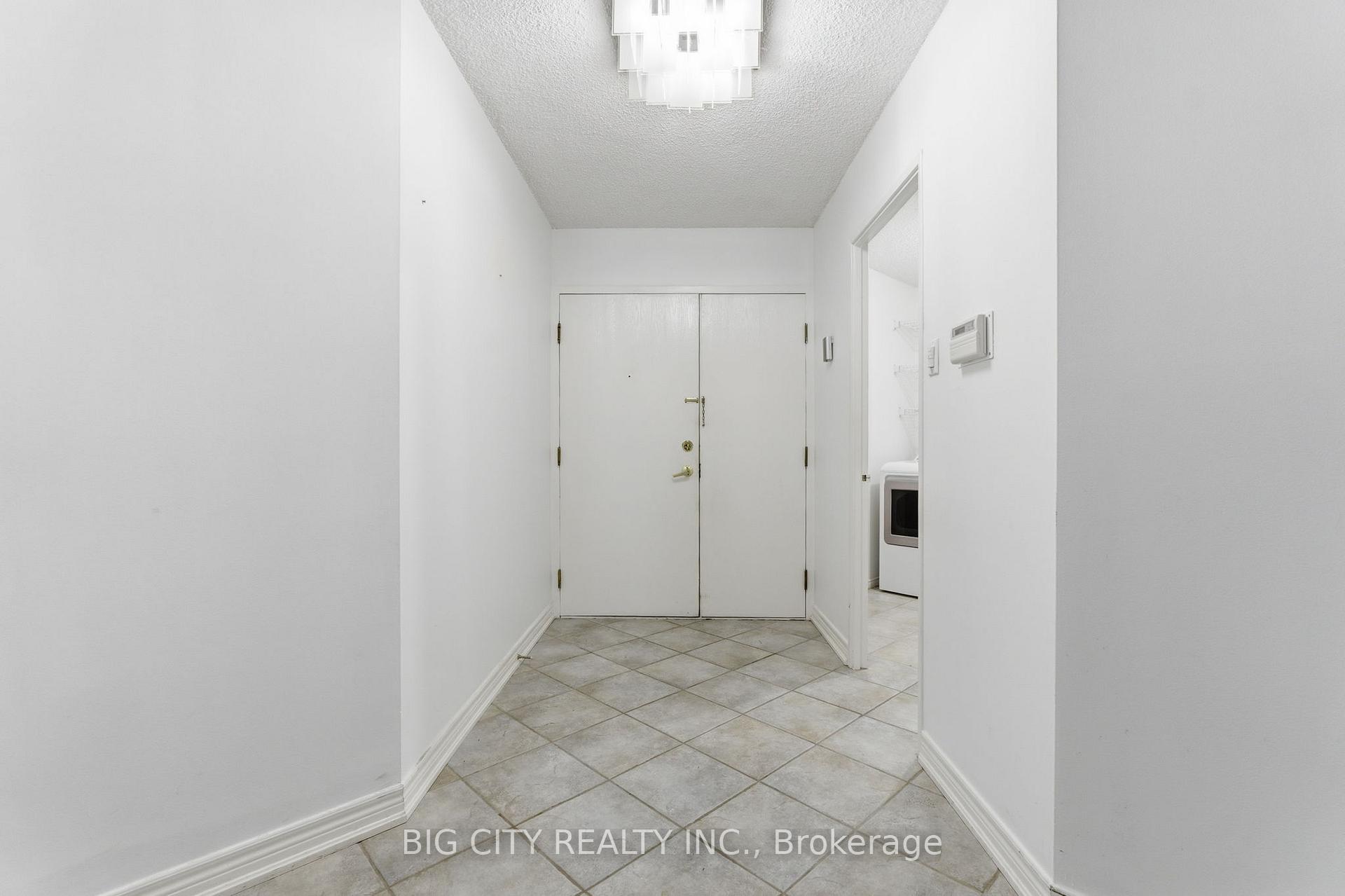 Photo 10 of 131 Beecroft Rd, Unit 1406