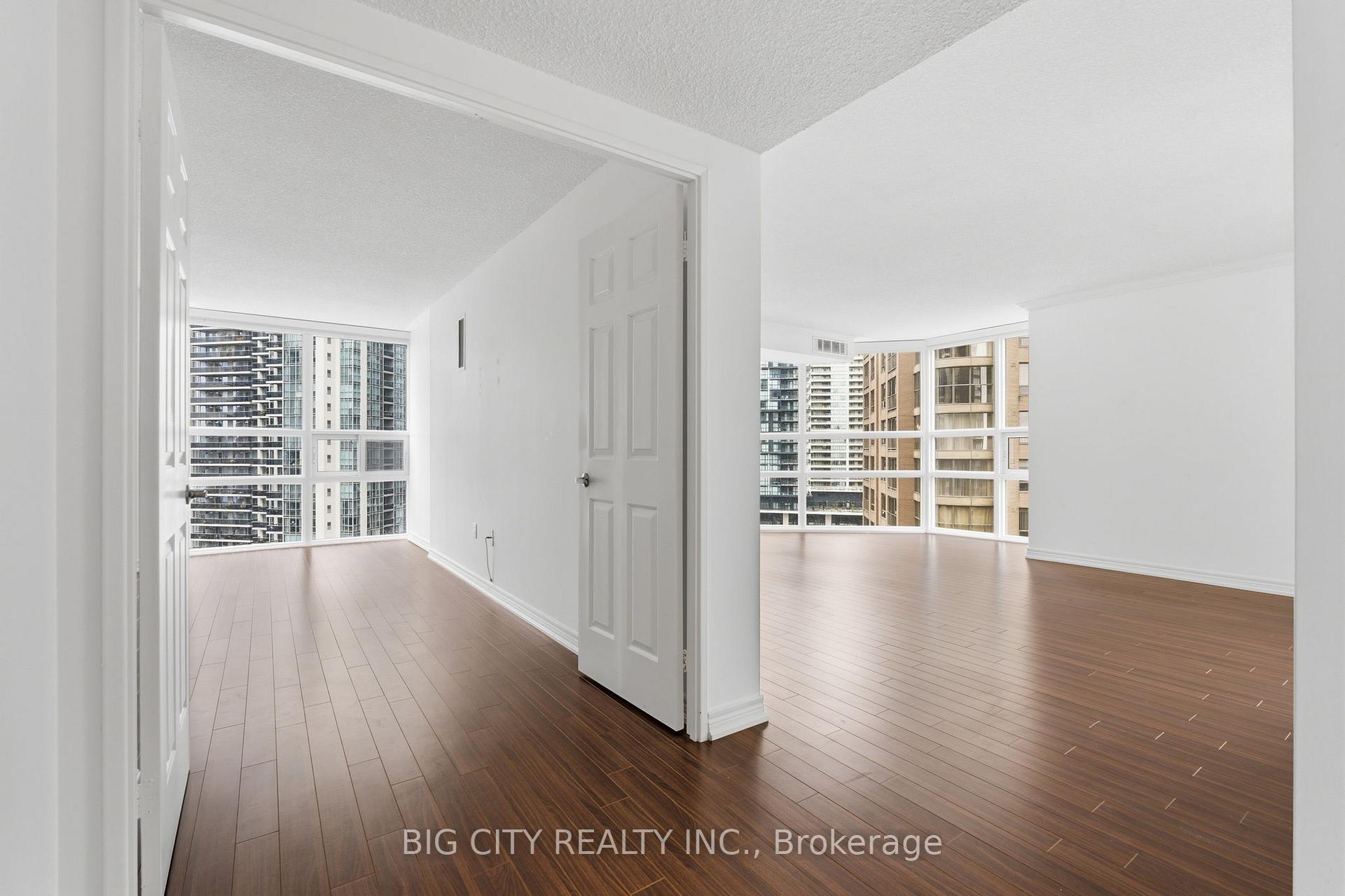 Photo 14 of 131 Beecroft Rd, Unit 1406