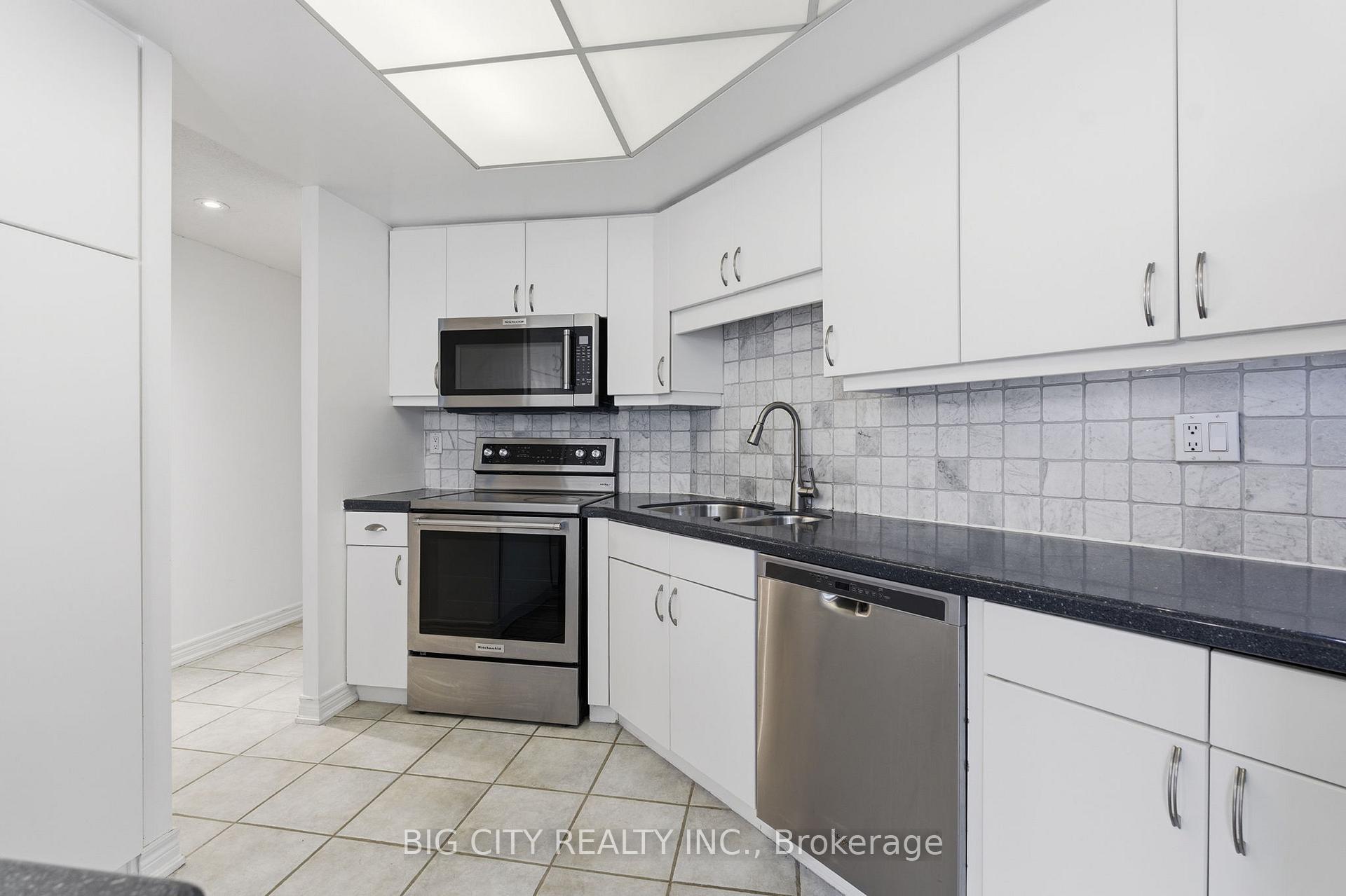 Photo 29 of 131 Beecroft Rd, Unit 1406