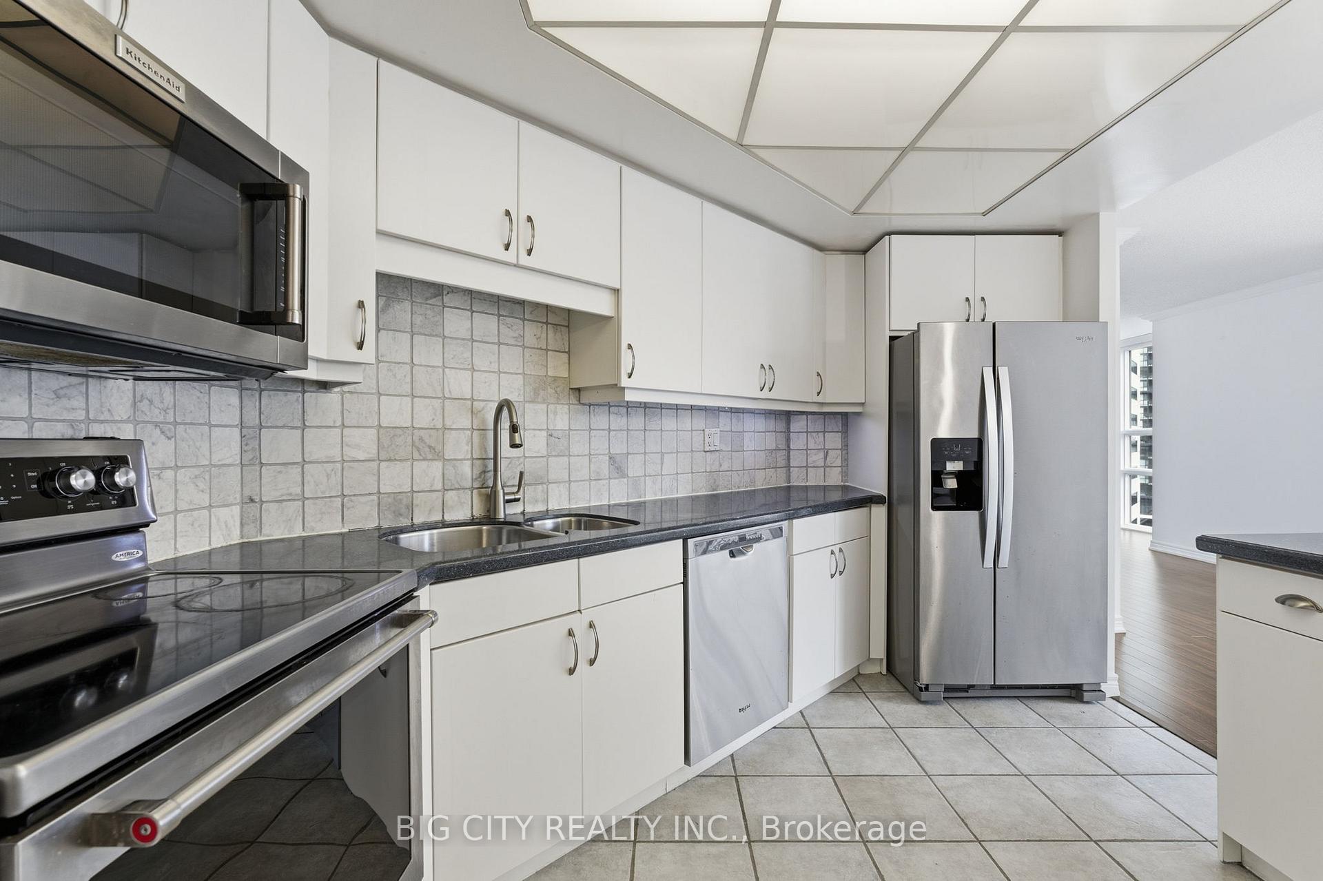 Photo 30 of 131 Beecroft Rd, Unit 1406