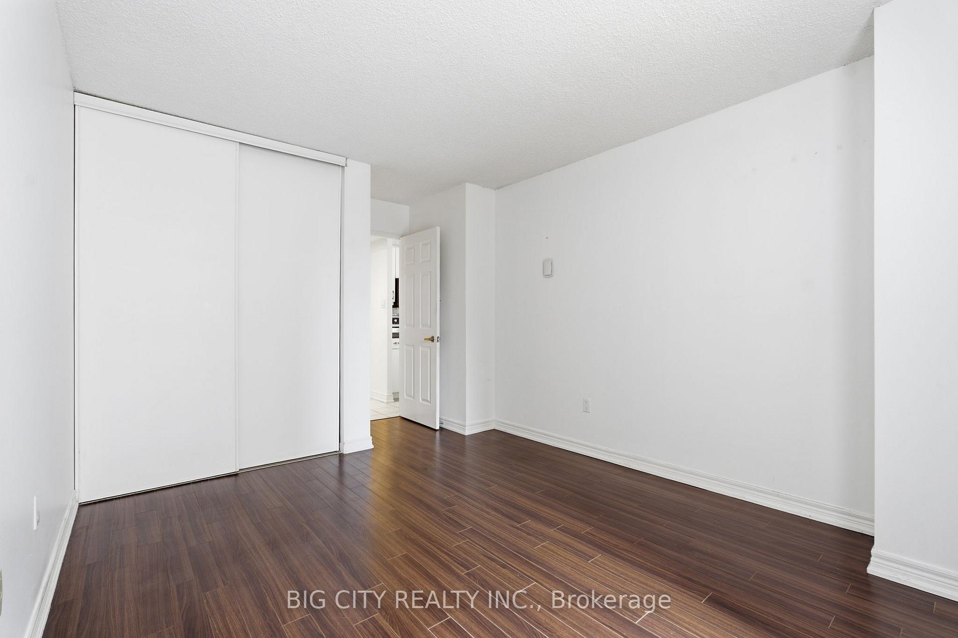 Photo 45 of 131 Beecroft Rd, Unit 1406