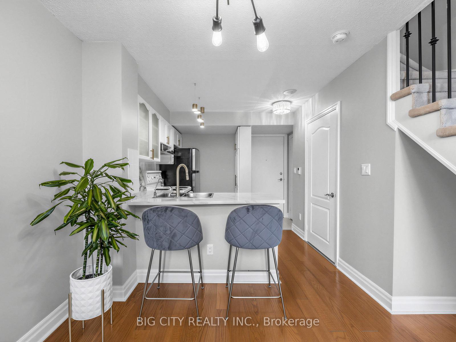 Photo 7 of 188 Doris Avenue, Unit 605