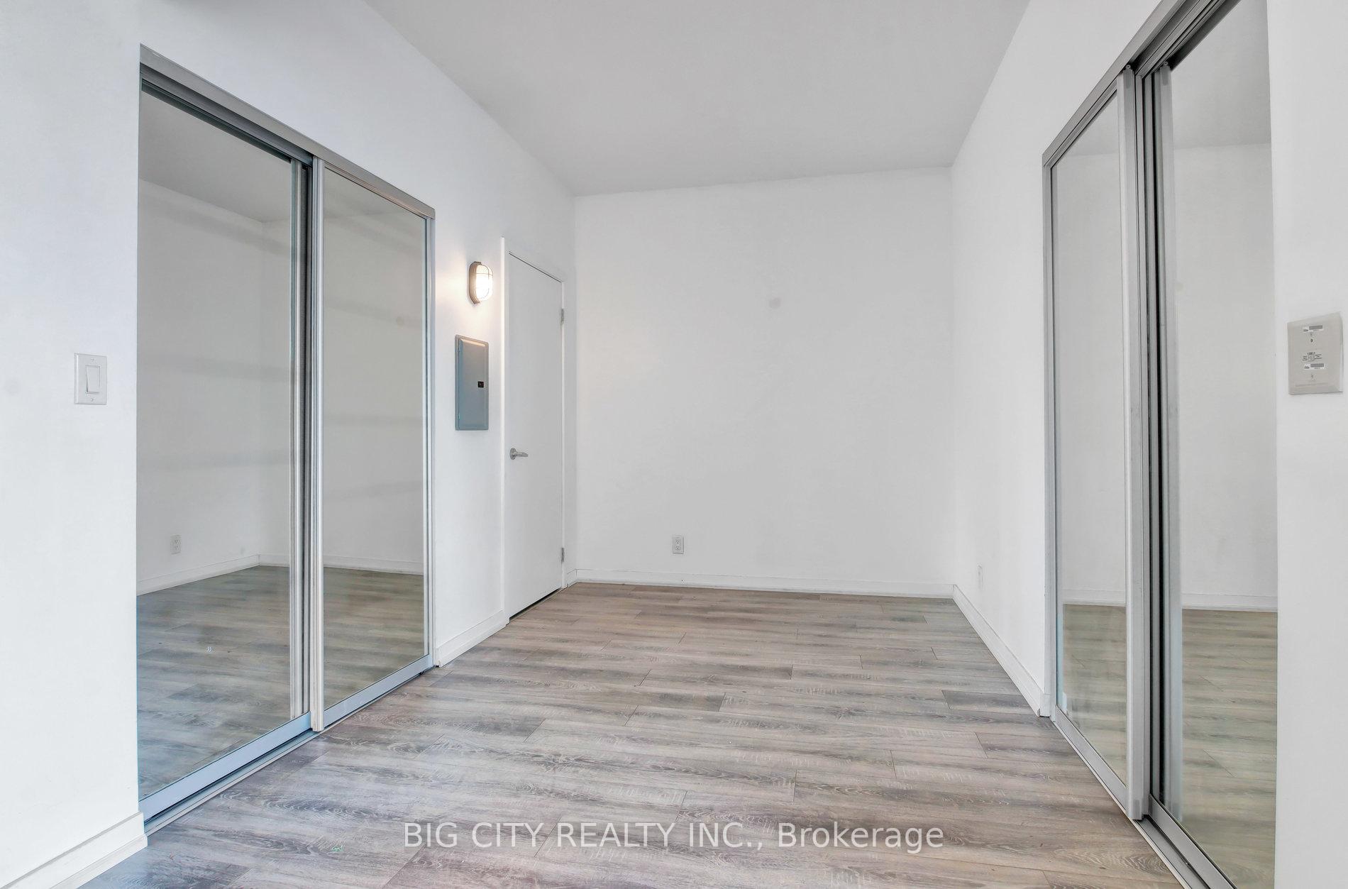 Photo 7 of 33 Lombard Street, Unit 2001