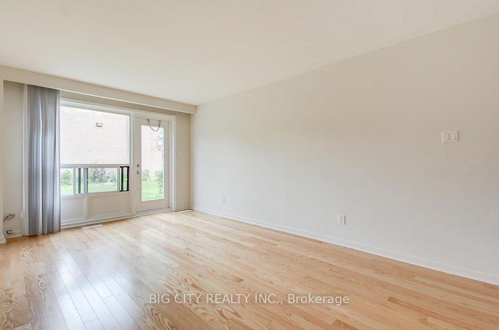 Photo 4 of 3092 Don Mills Rd, Unit 16