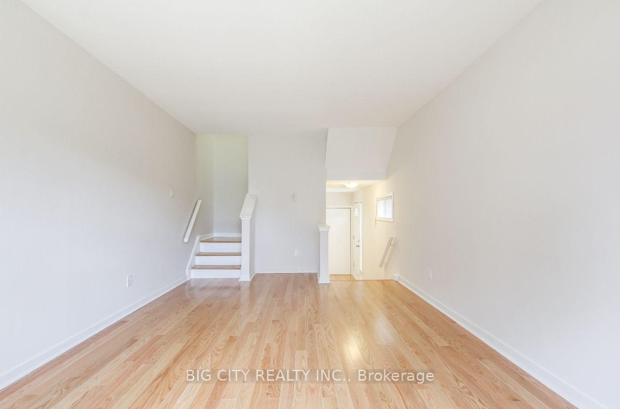 Photo 6 of 3092 Don Mills Rd, Unit 16