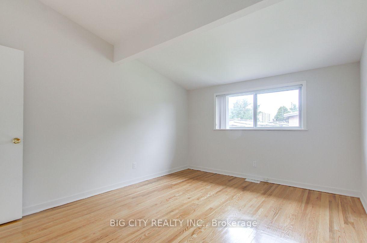 Photo 10 of 3092 Don Mills Rd, Unit 16