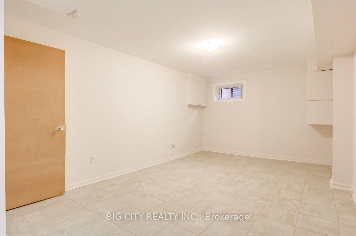 Photo 13 of 3092 Don Mills Rd, Unit 16