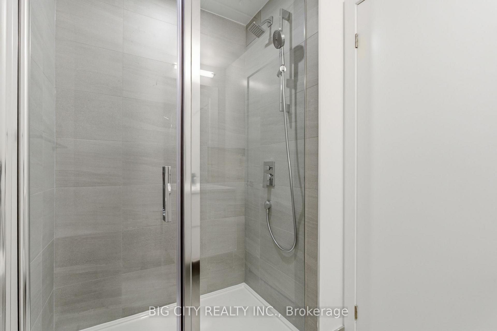 Photo 17 of 1 Quarrington Lane, Unit 3501