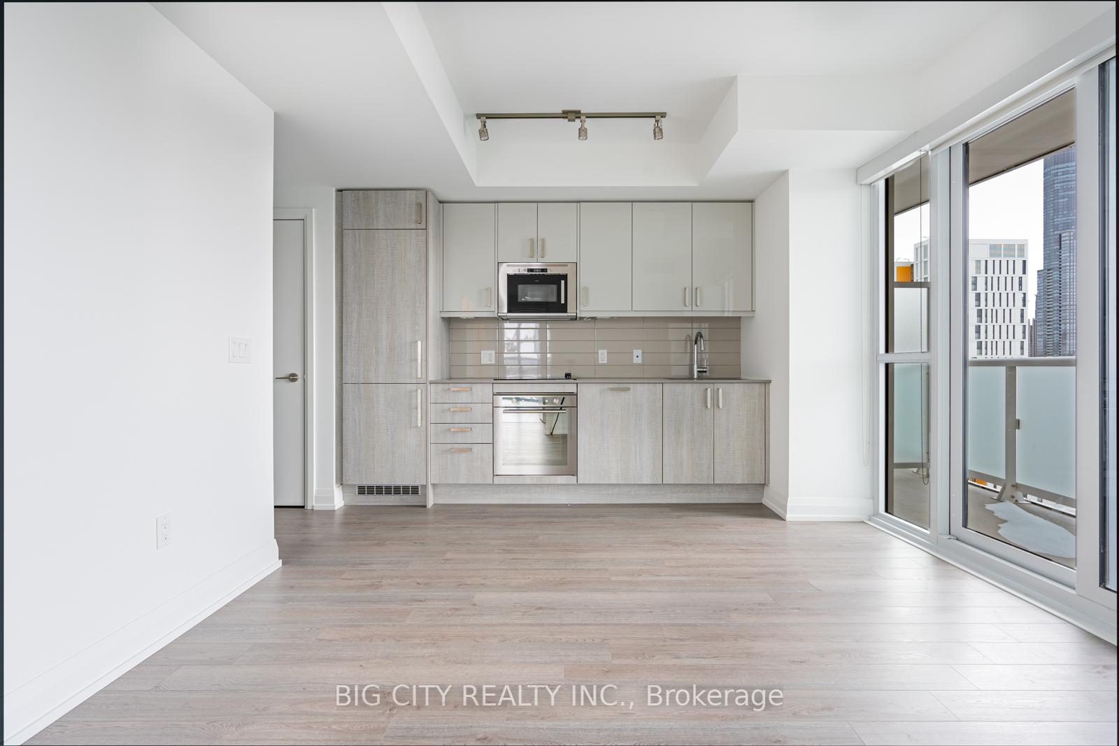 Photo 8 of 77 Mutual Street, Unit 2309