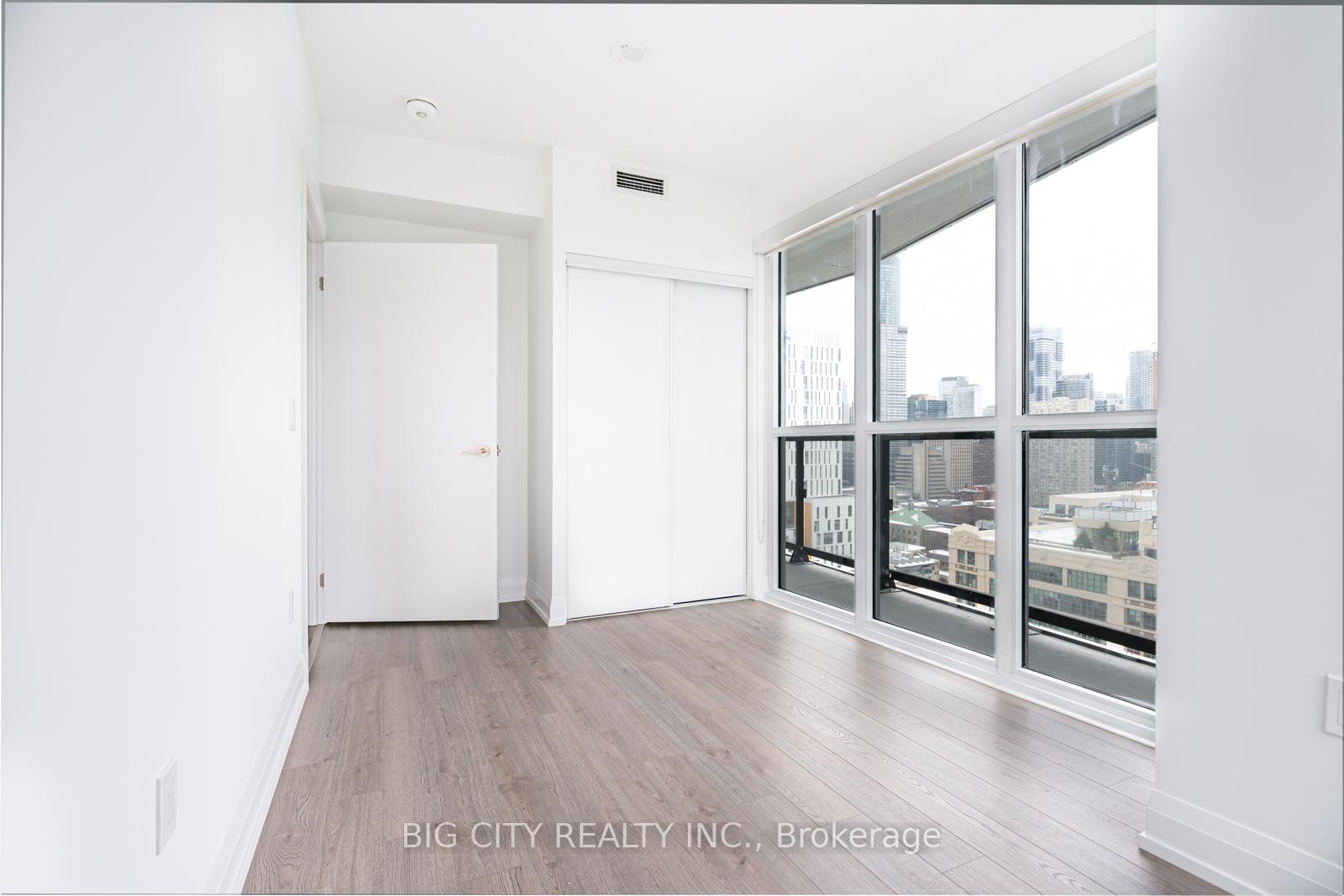 Photo 17 of 77 Mutual Street, Unit 2309