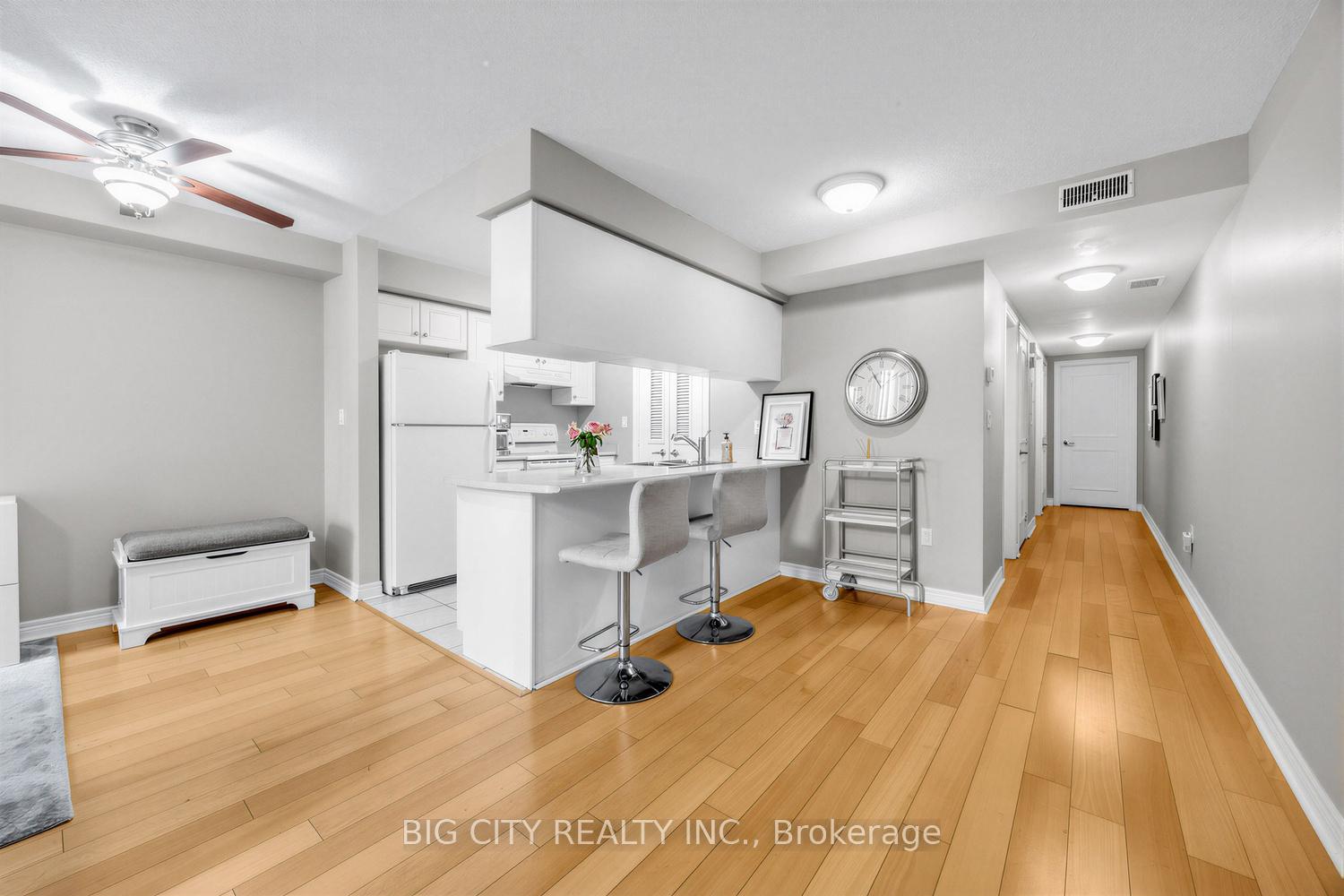 Photo 7 of 80 Aerodrome Crescent, Unit 101