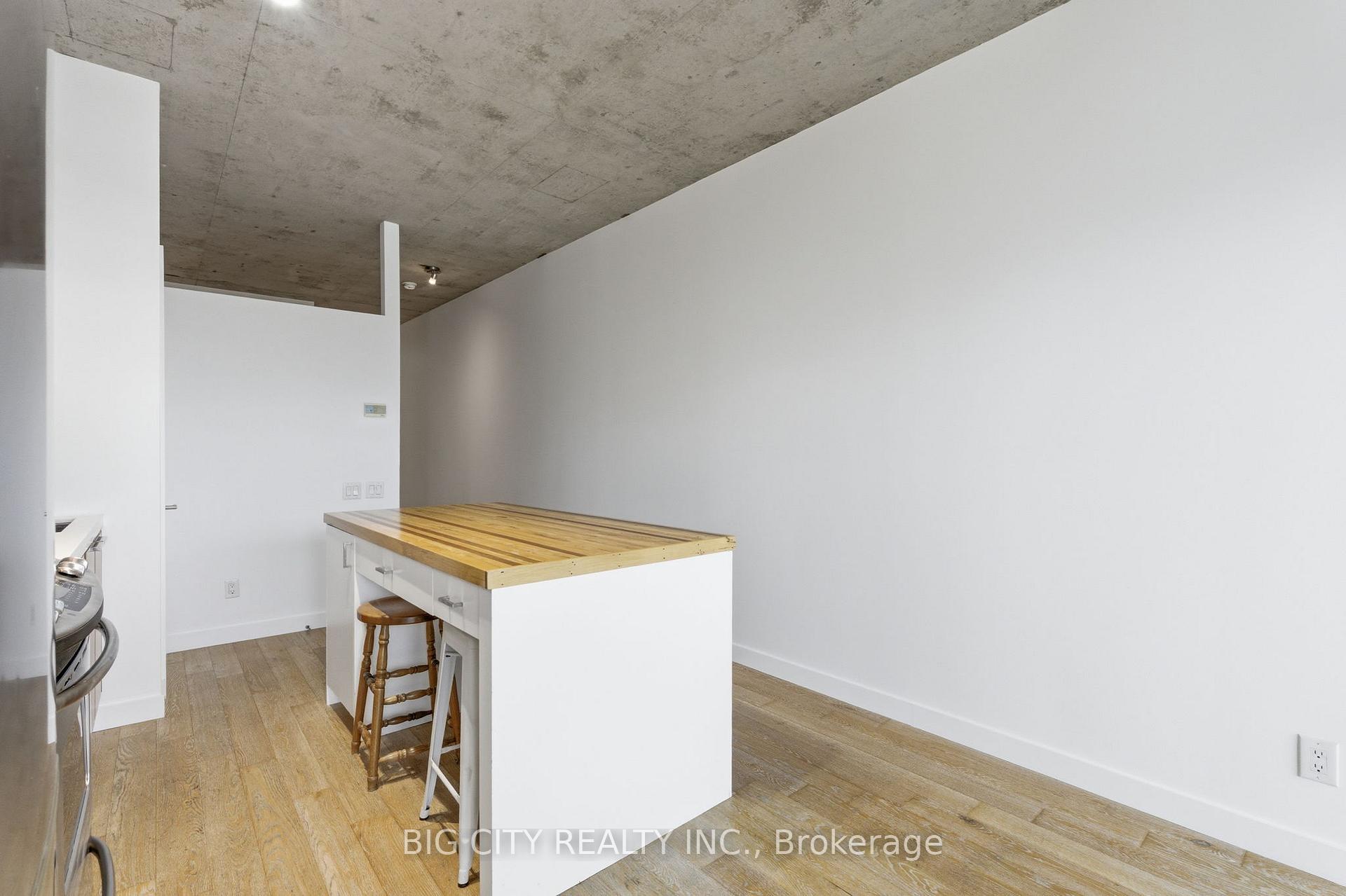 Photo 10 of 25 Stafford Street, Unit 502