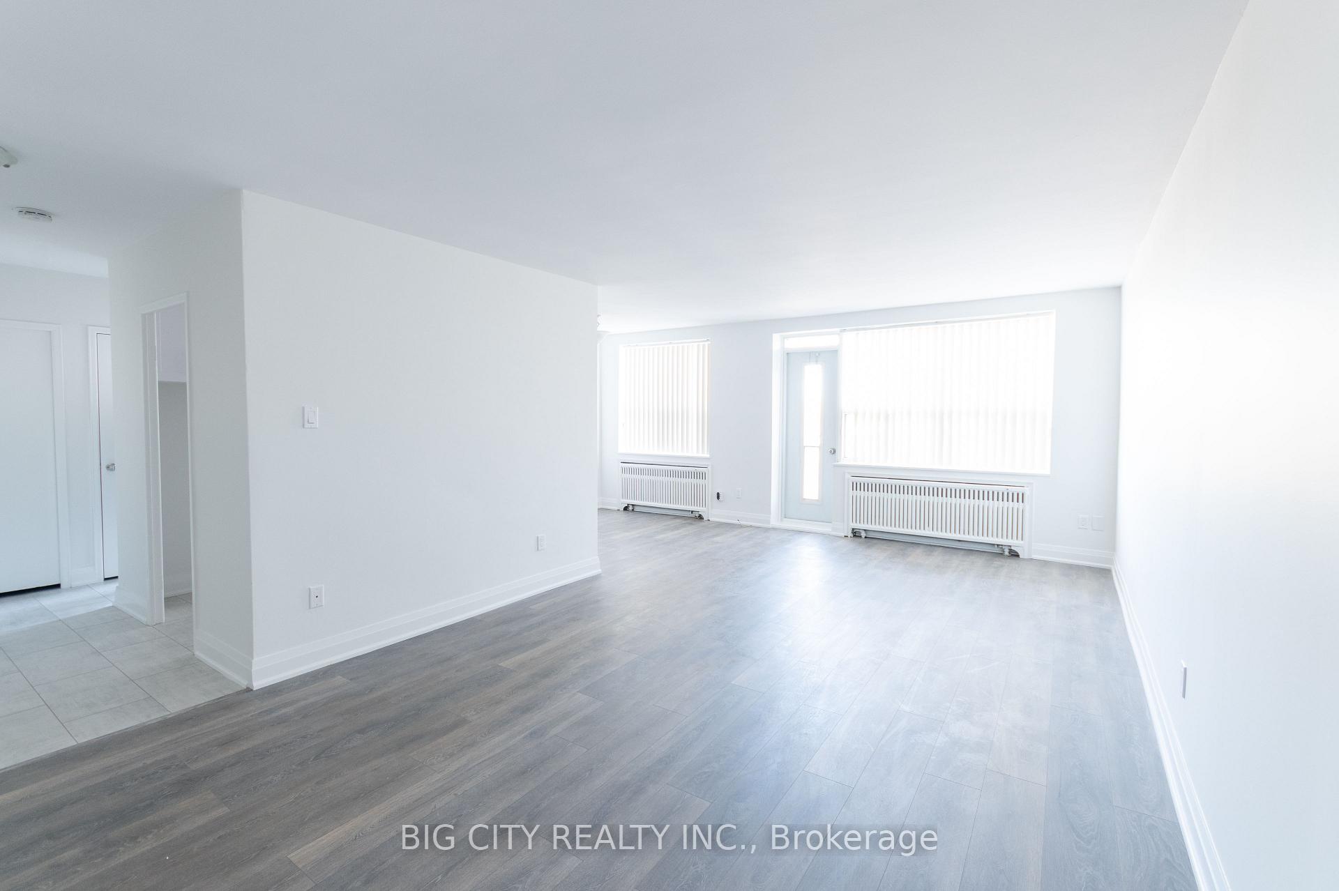 Photo 2 of 29 Upper Canada Drive, Unit 412