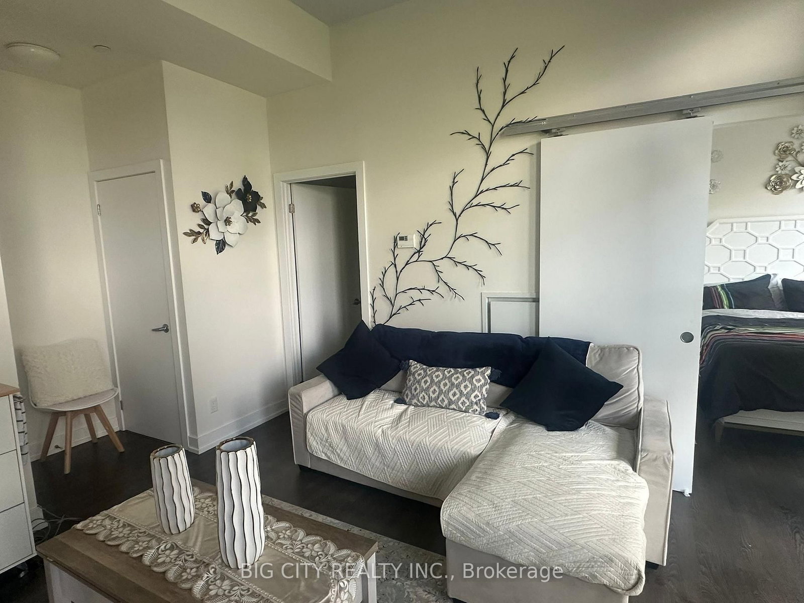 Photo 1 of 75 The Donway Way W, Unit 313