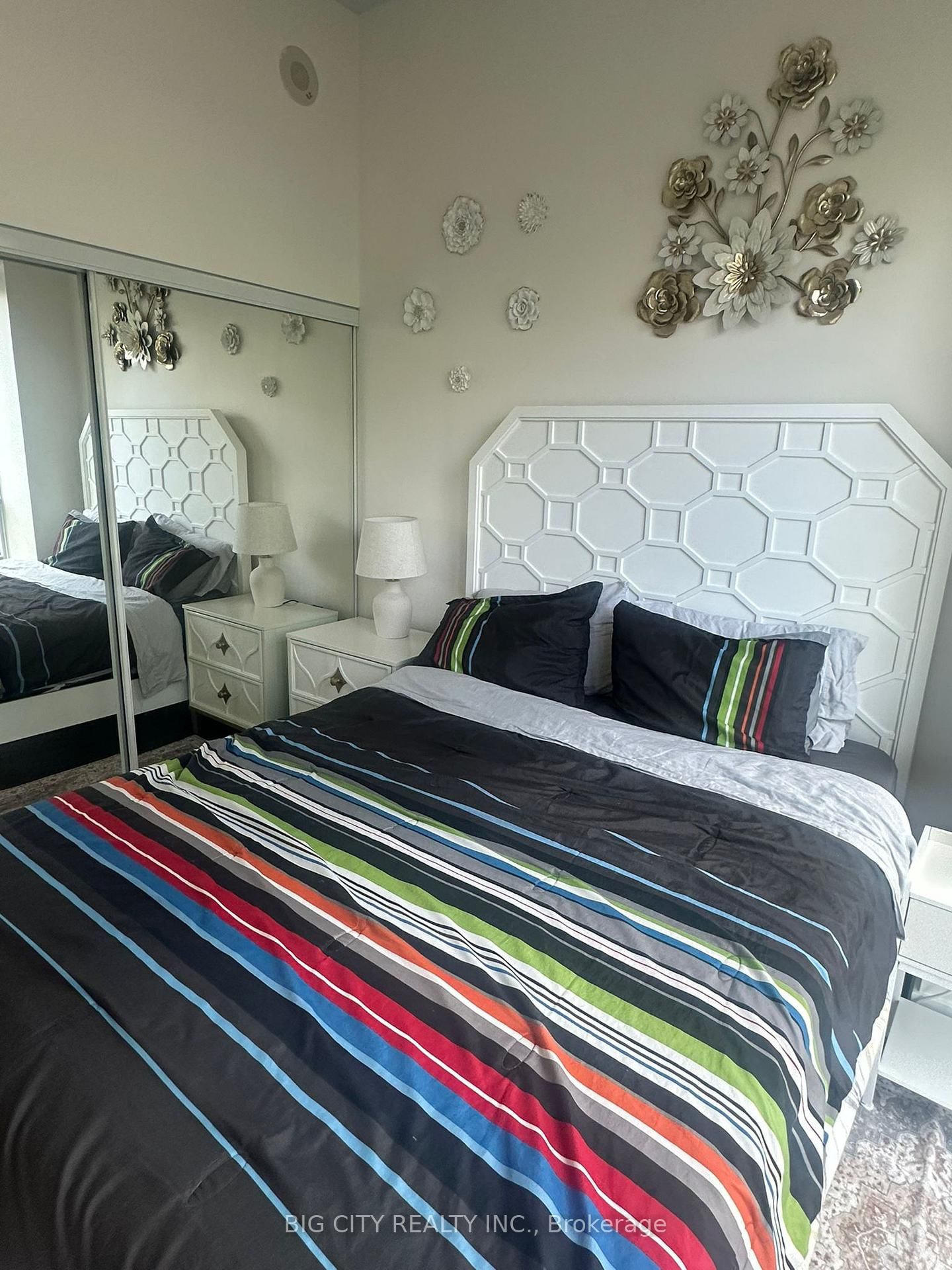 Photo 2 of 75 The Donway Way W, Unit 313