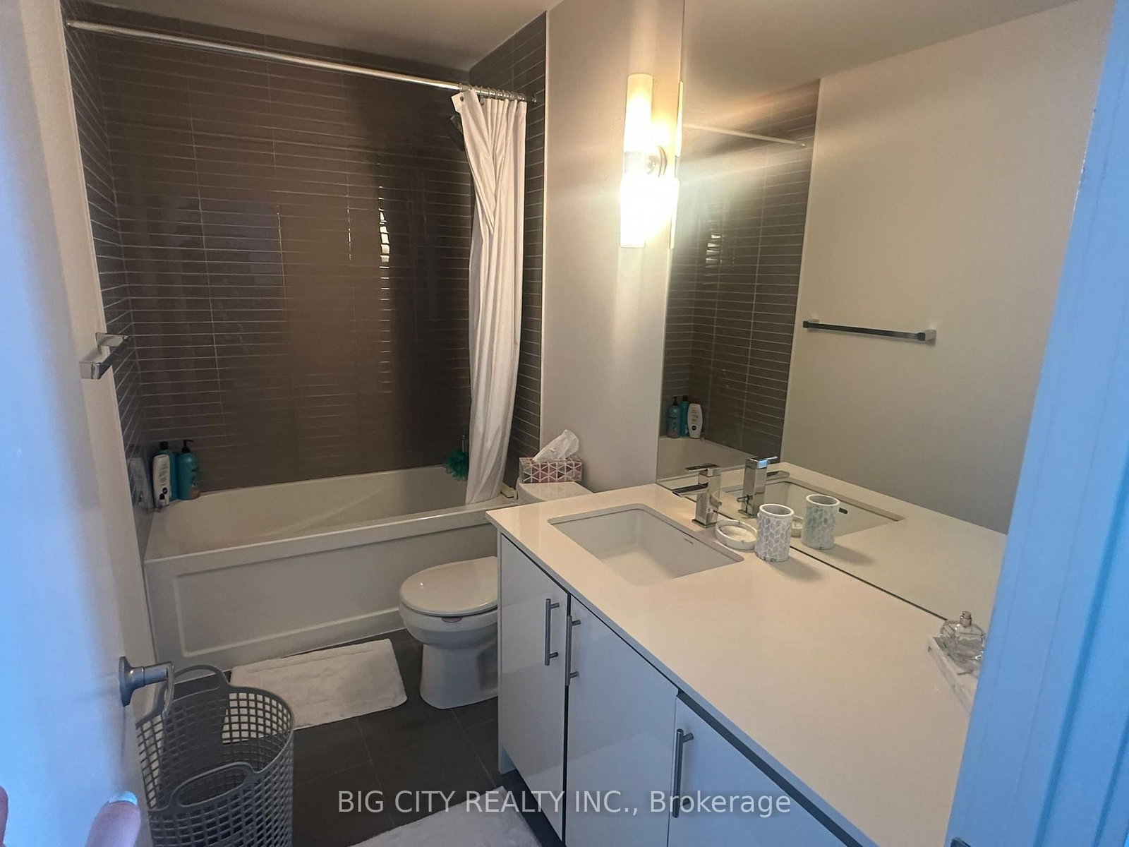 Photo 9 of 75 The Donway Way W, Unit 313