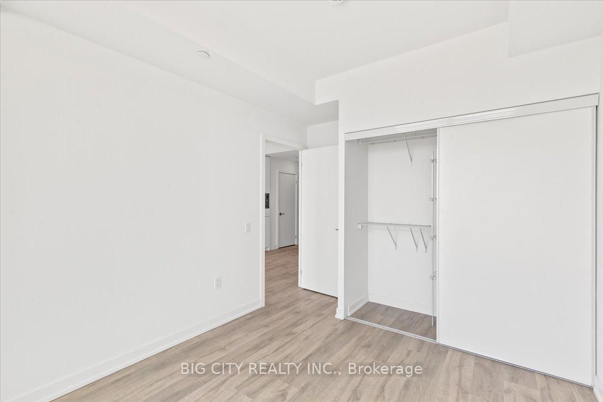 Photo 11 of 7 Golden Lion Heights, Unit 2001