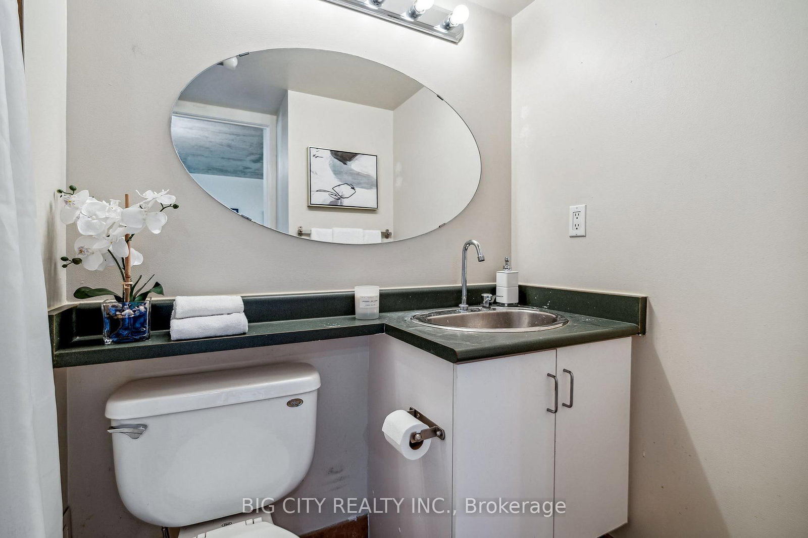 Photo 13 of 800 King Street W, Unit 202