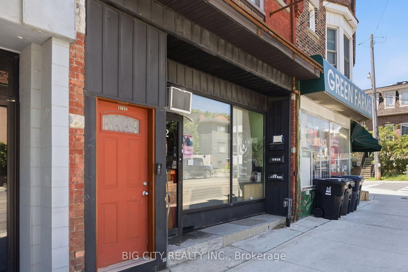 Photo 4 of 1362 Bathurst Street, Unit Upper