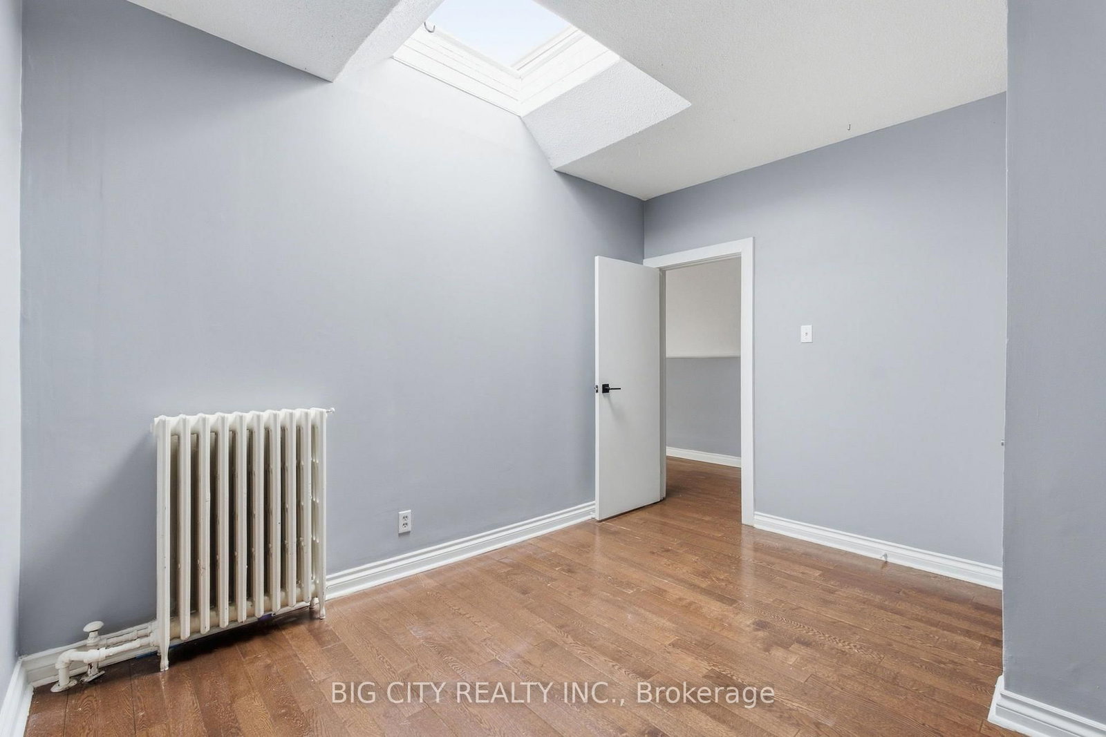 Photo 20 of 1362 Bathurst Street, Unit Upper