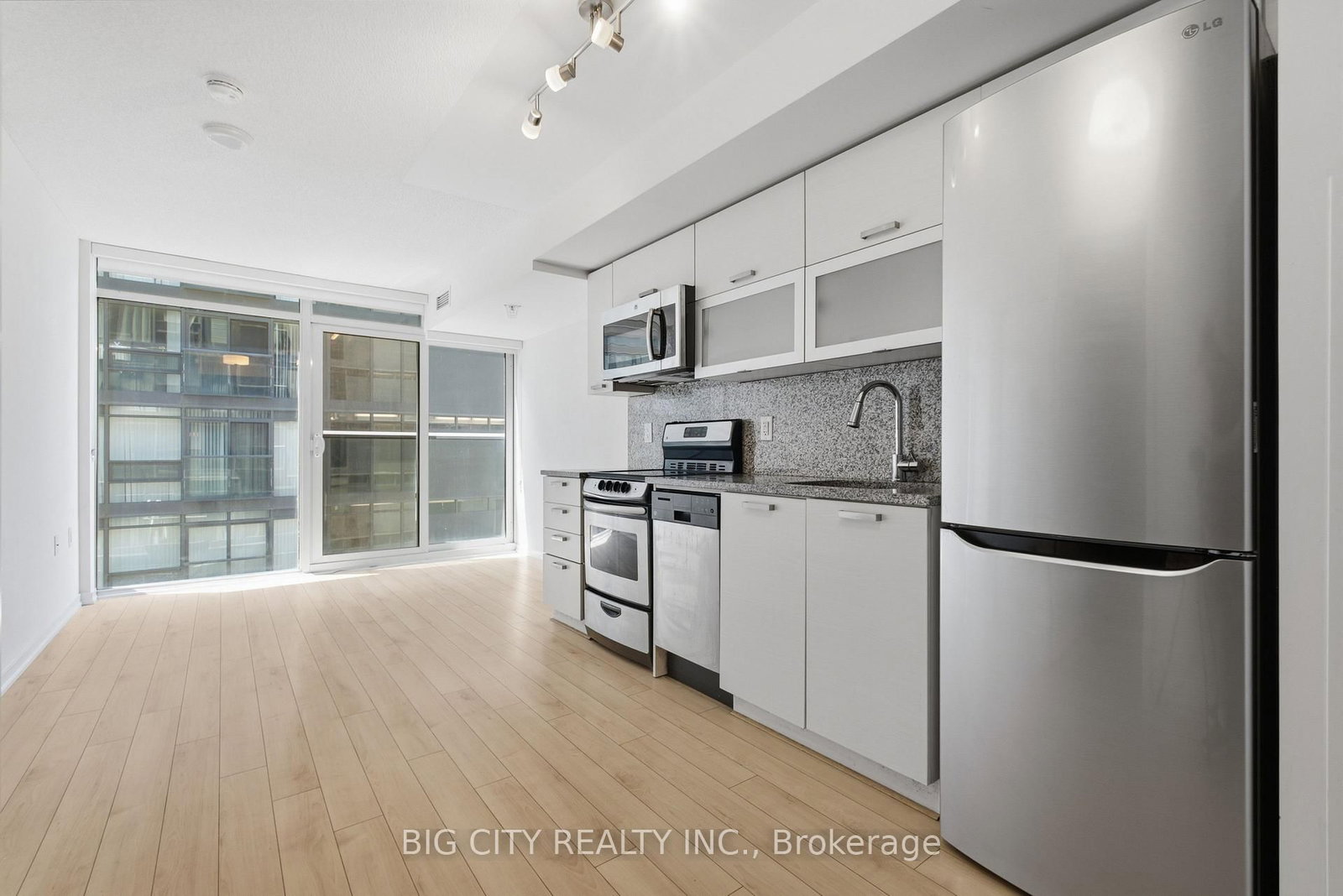 Photo 5 of 36 Lisgar Street, Unit 1701E