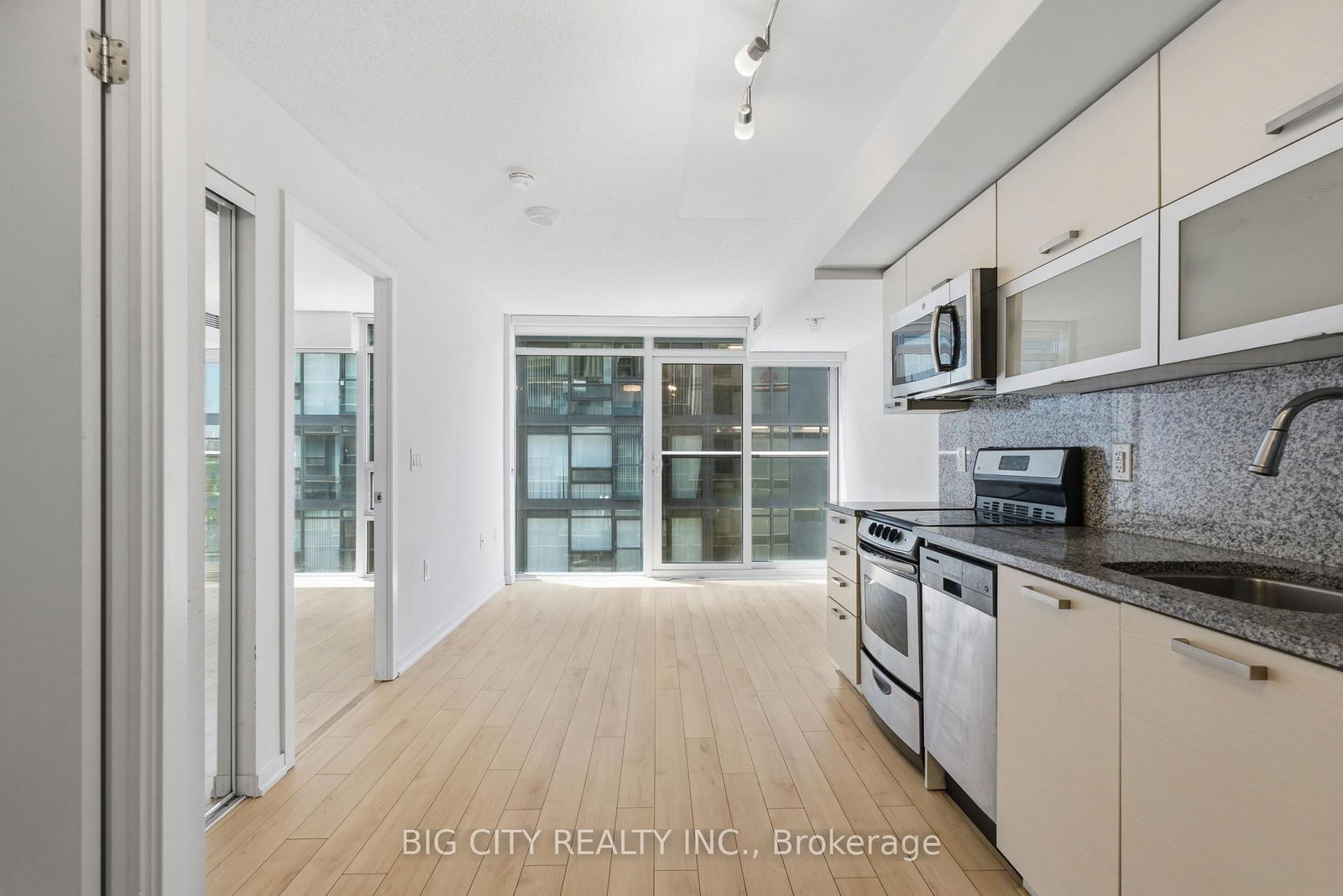 Photo 6 of 36 Lisgar Street, Unit 1701E