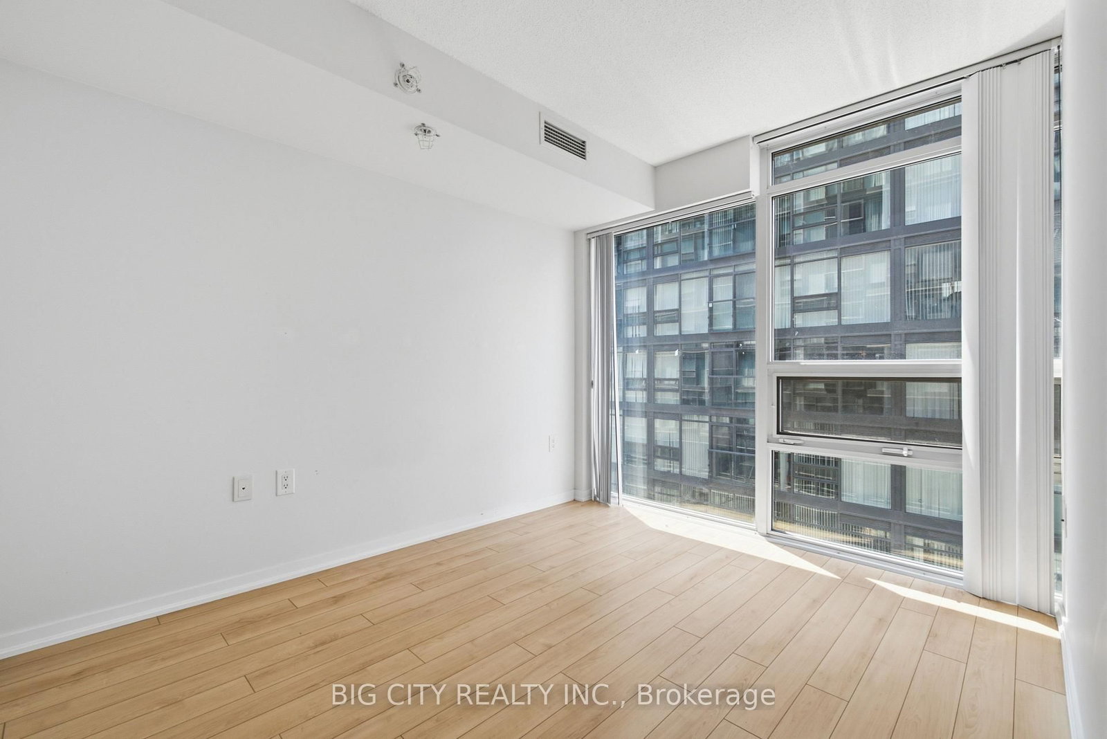 Photo 9 of 36 Lisgar Street, Unit 1701E