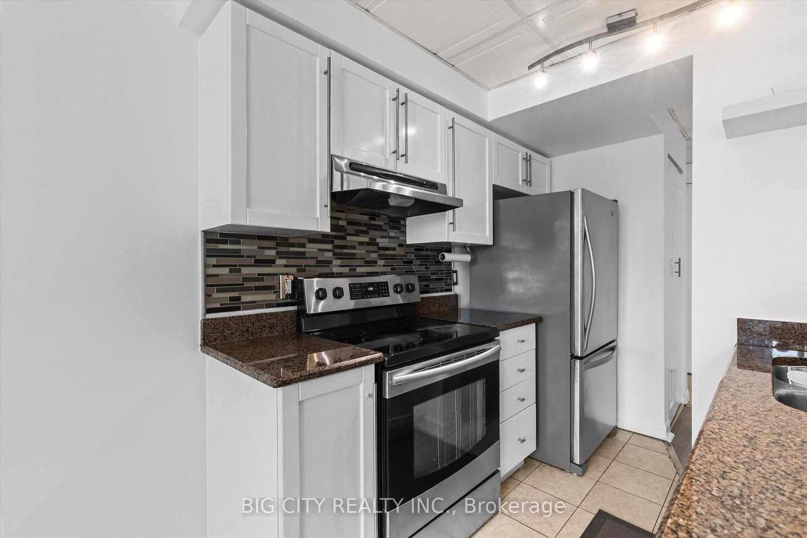 Photo 10 of 313 Richmond Street E, Unit 556
