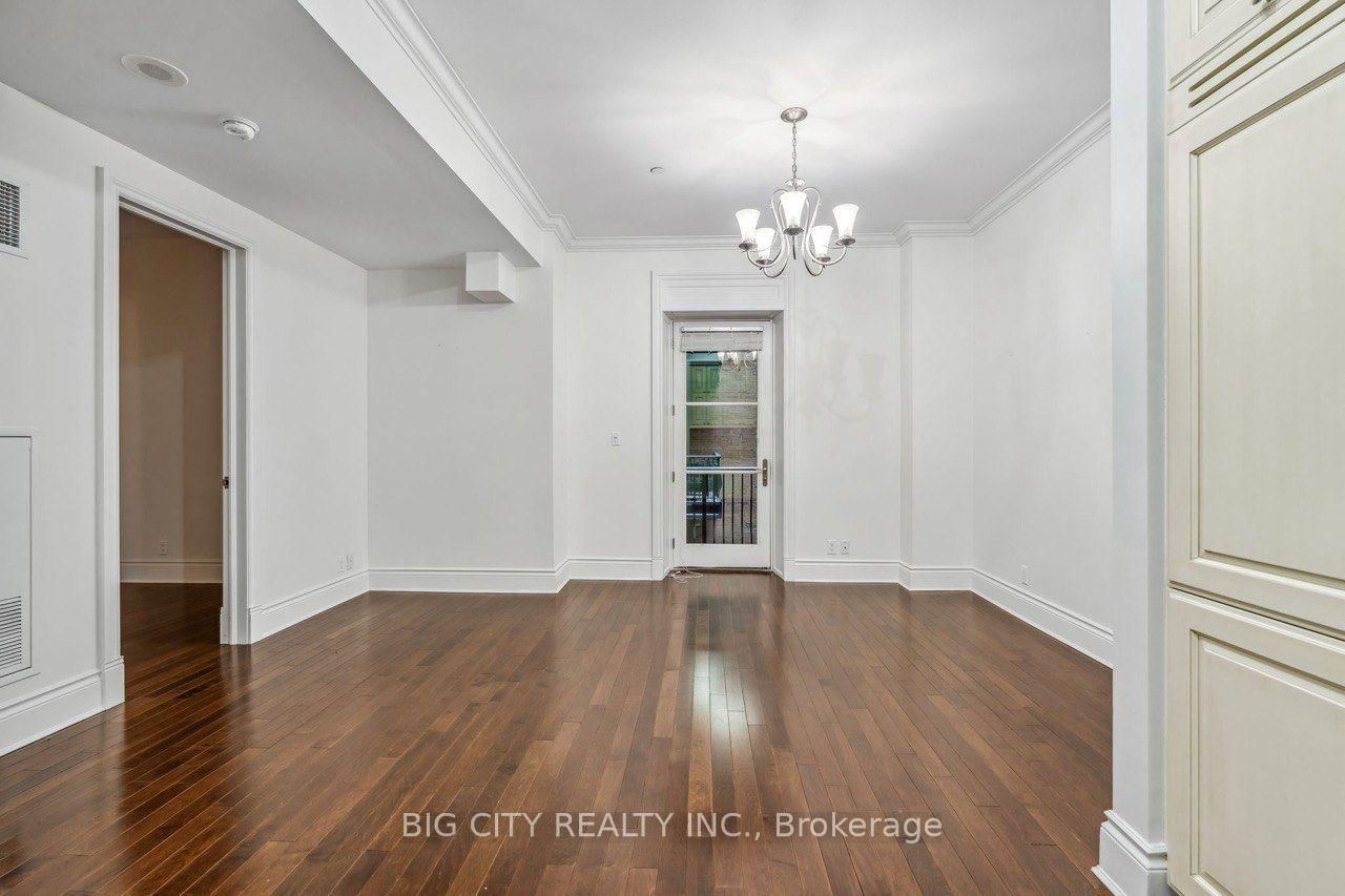 Photo 5 of 22 Leader Lane, Unit 408