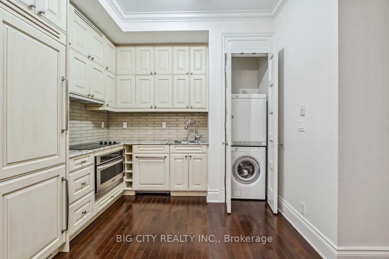 Photo 10 of 22 Leader Lane, Unit 408