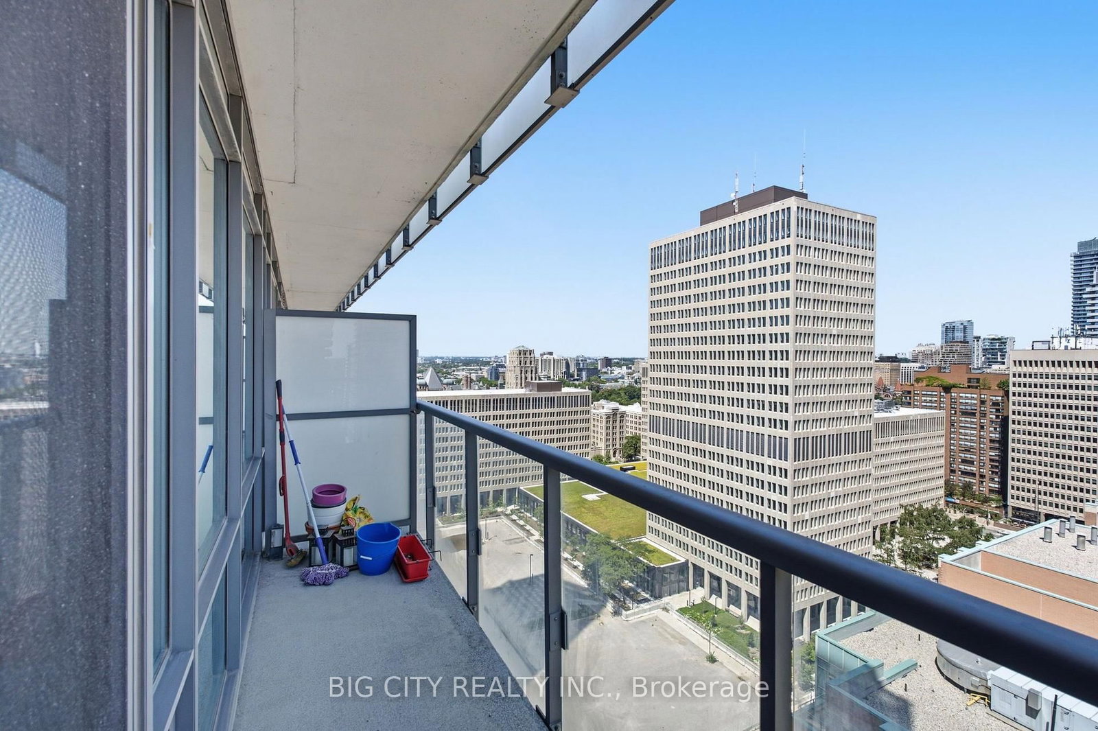 Photo 22 of 37 Grosvenor Street, Unit 2307