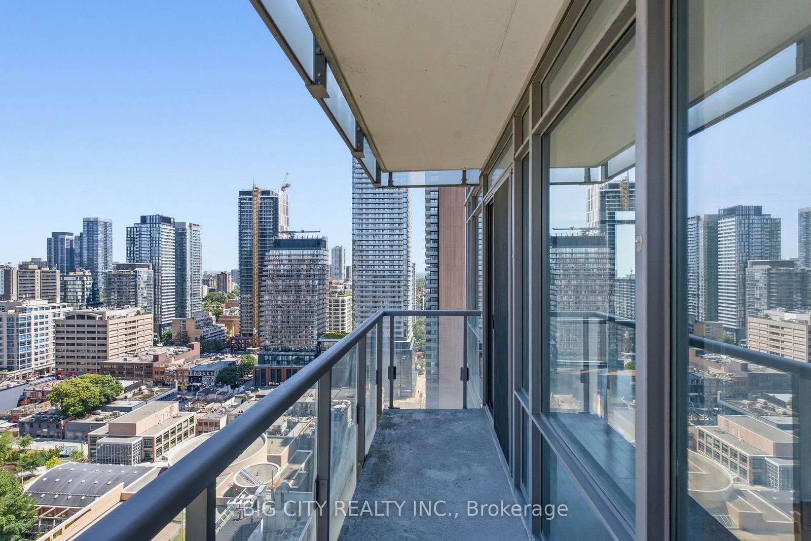 Photo 24 of 37 Grosvenor Street, Unit 2307