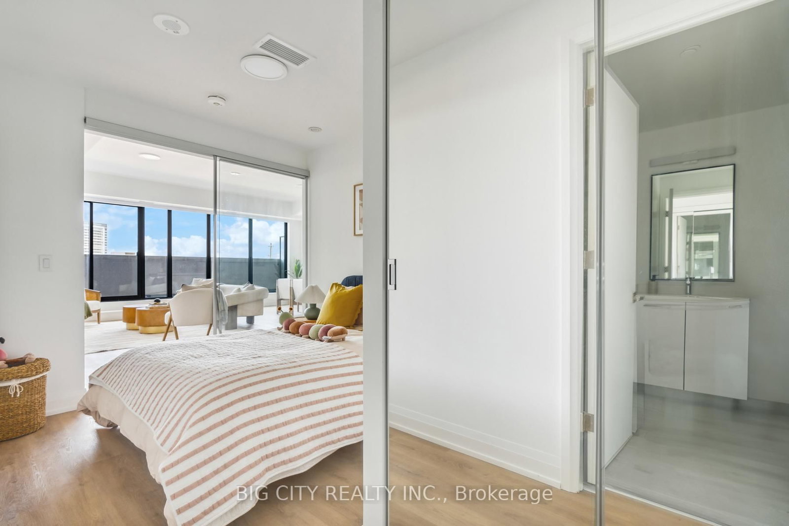 Photo 20 of 36 Brentcliffe Road, Unit 214
