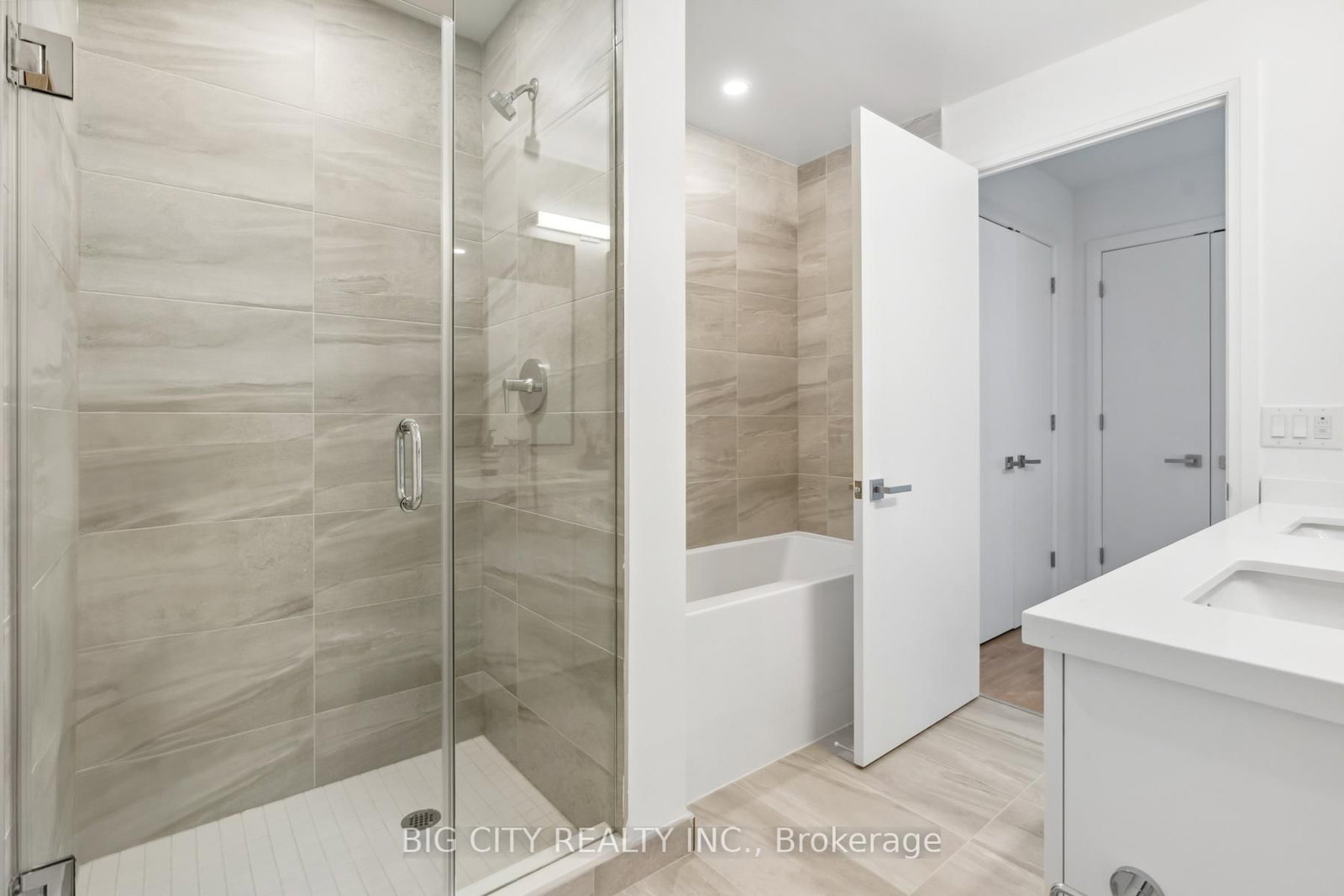 Photo 22 of 36 Brentcliffe Road, Unit 214