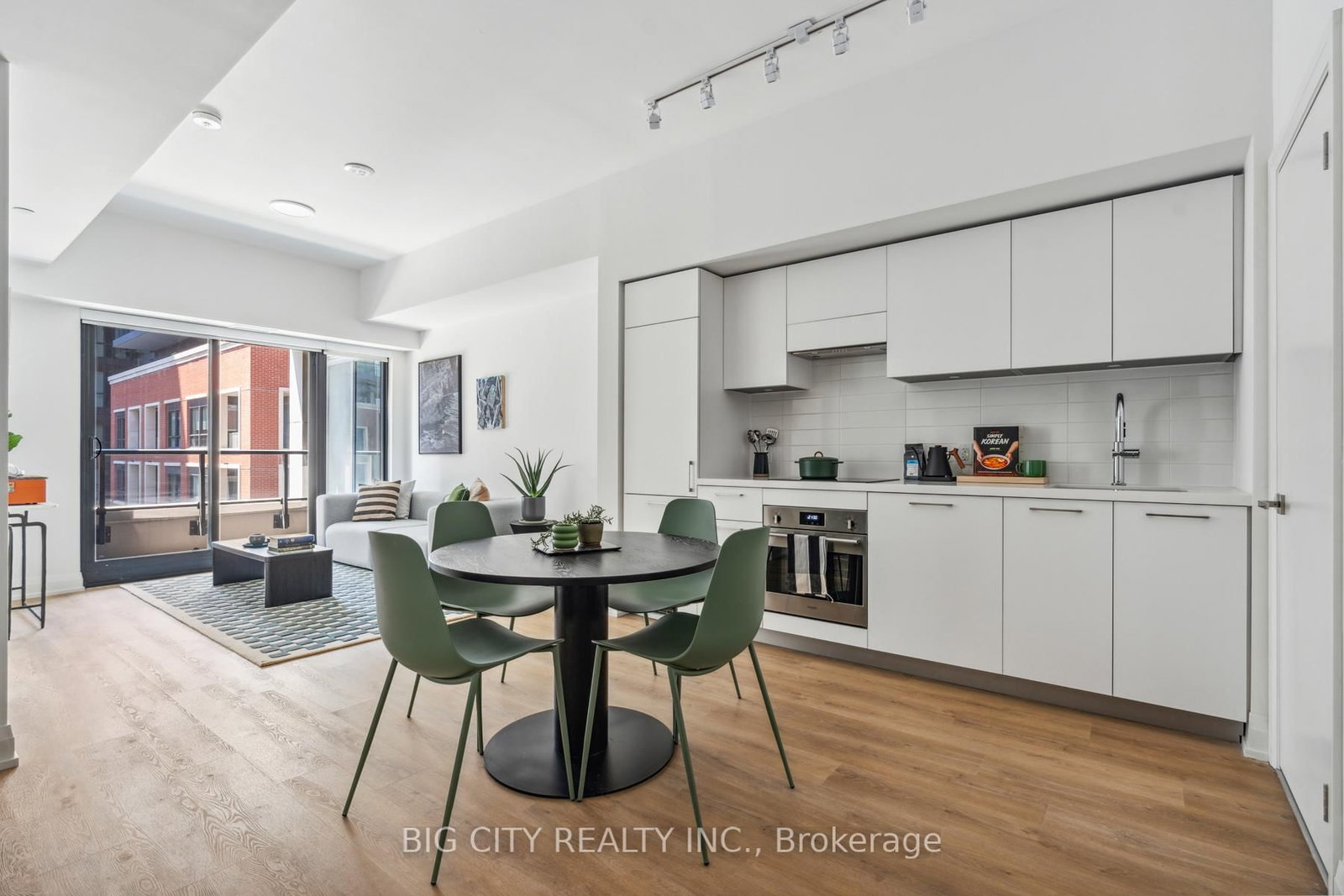 36 Brentcliffe Road, Unit 307