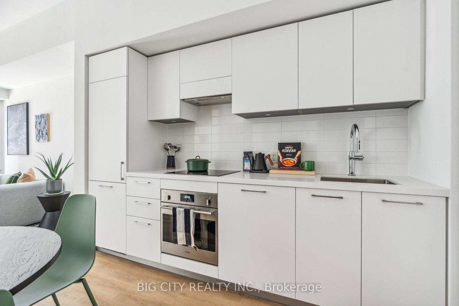 Photo 5 of 36 Brentcliffe Road, Unit 307