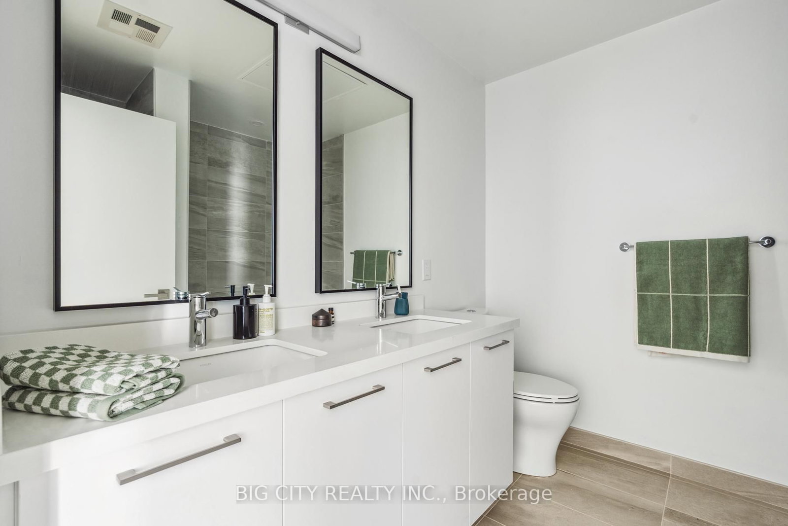 Photo 8 of 36 Brentcliffe Road, Unit 307