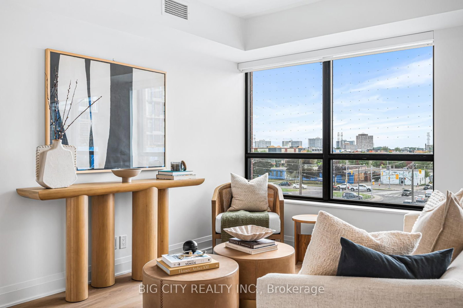 Photo 3 of 36 Brentcliffe Road, Unit 517