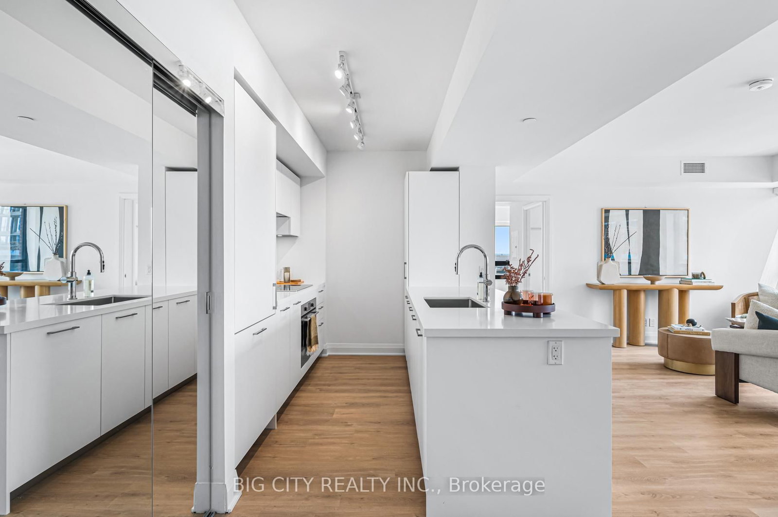 Photo 18 of 36 Brentcliffe Road, Unit 517