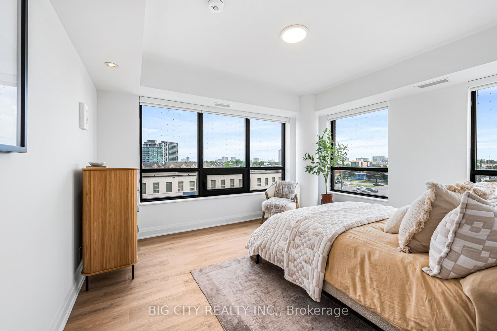 Photo 23 of 36 Brentcliffe Road, Unit 517