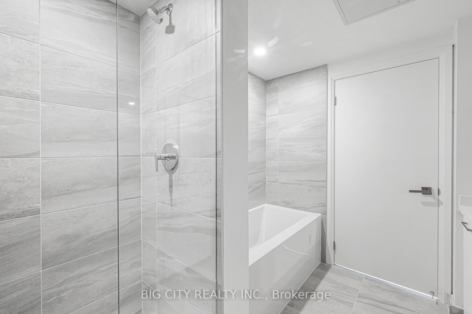 Photo 30 of 36 Brentcliffe Road, Unit 517