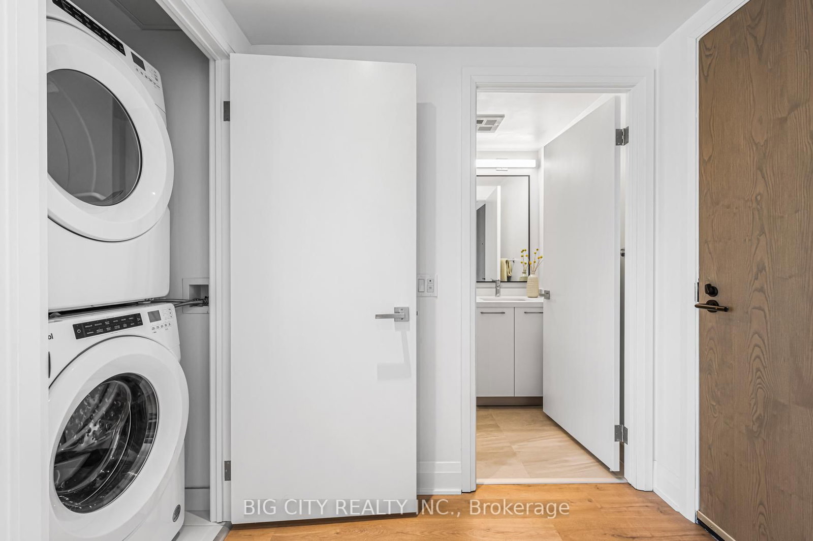 Photo 32 of 36 Brentcliffe Road, Unit 517